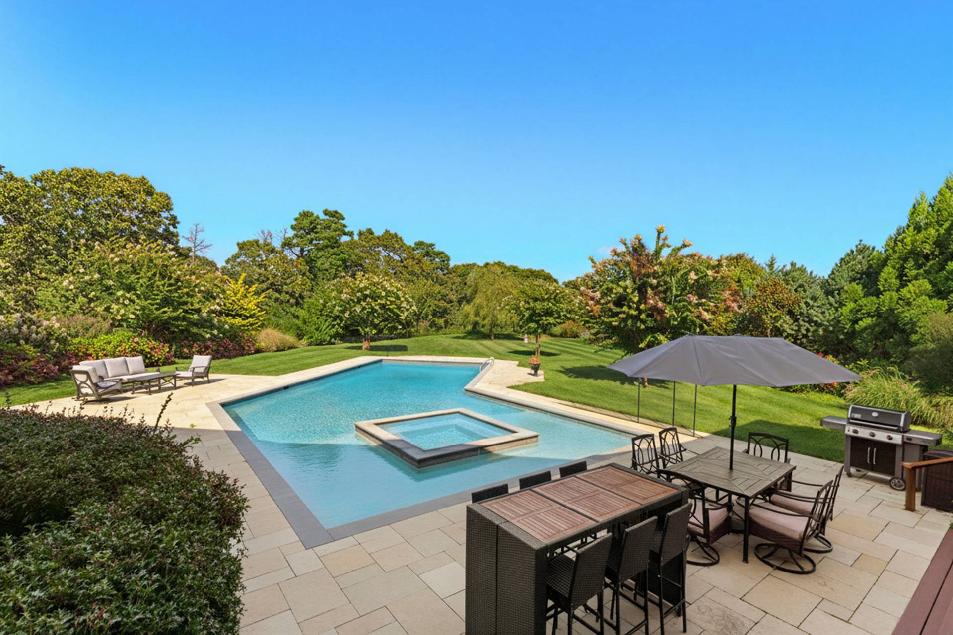 #21 photo, 89 Old Canoe Place Road, Hampton Bays , NY 11946