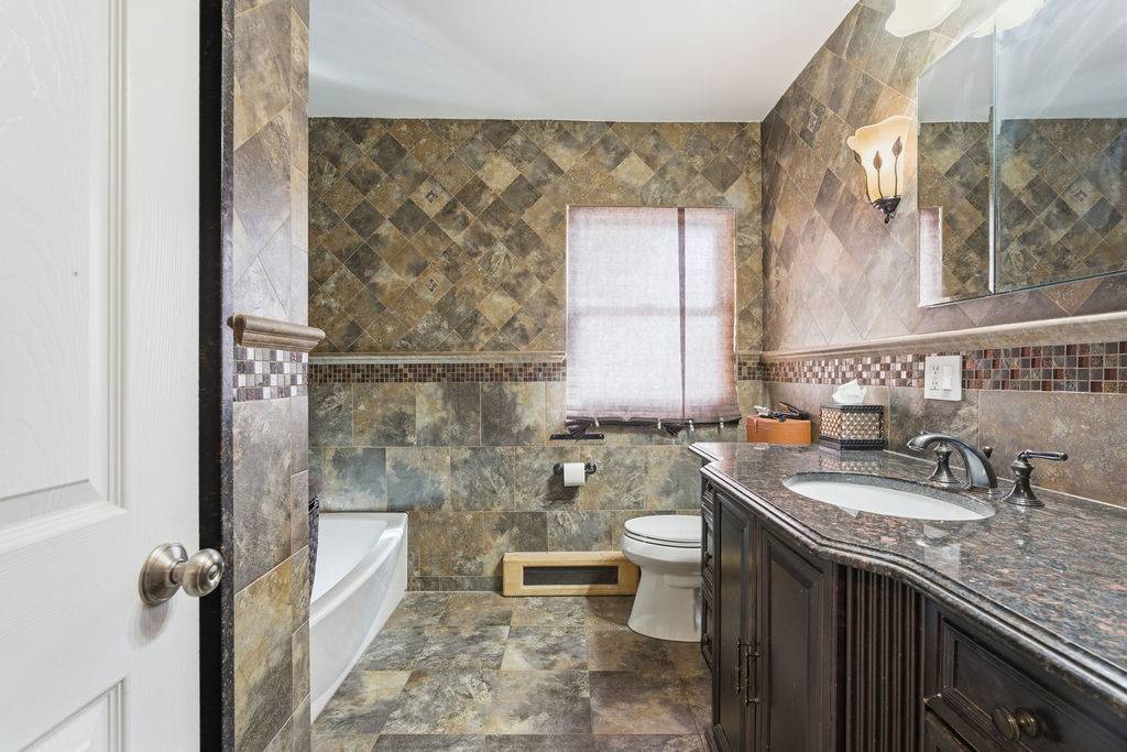 #14 photo, 164-14 85th Street, Howard Beach , NY 11414