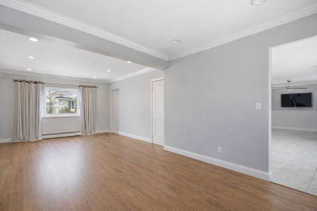 #3 photo, 164-14 85th Street, Howard Beach , NY 11414