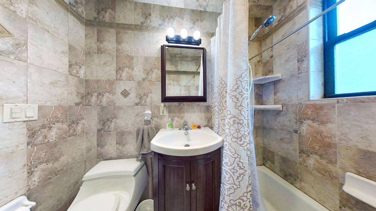 #16 photo, 2310 Ocean Pkwy, #2B, 브루클린 Gravesend , NY 11223