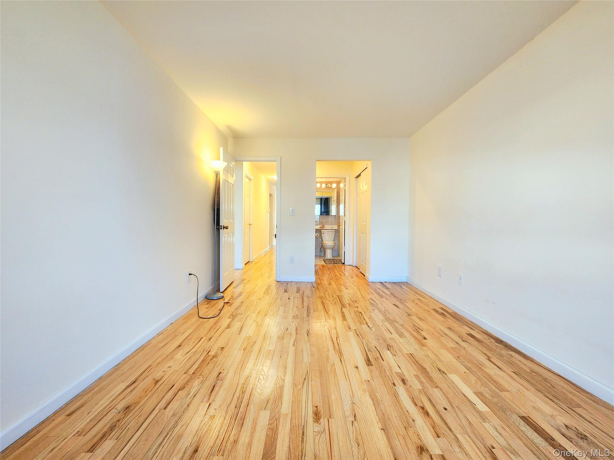 #14 photo, 93-05 91 Avenue, Woodhaven , NY 11421