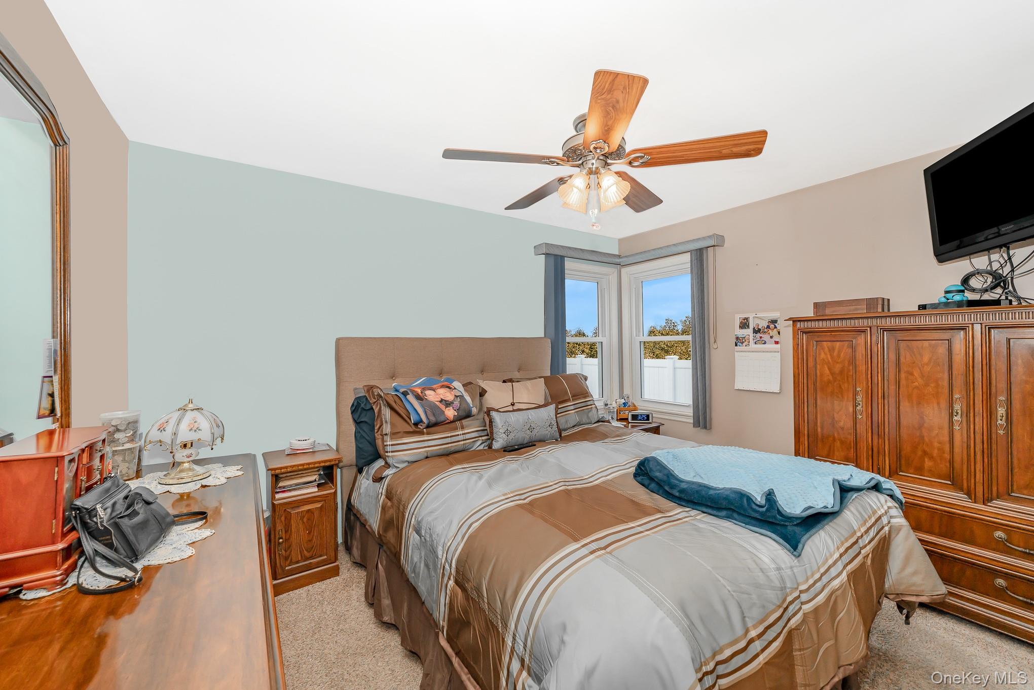 #18 photo, 3683 Hawk Road, מחוז נסאו Levittown , NY 11756