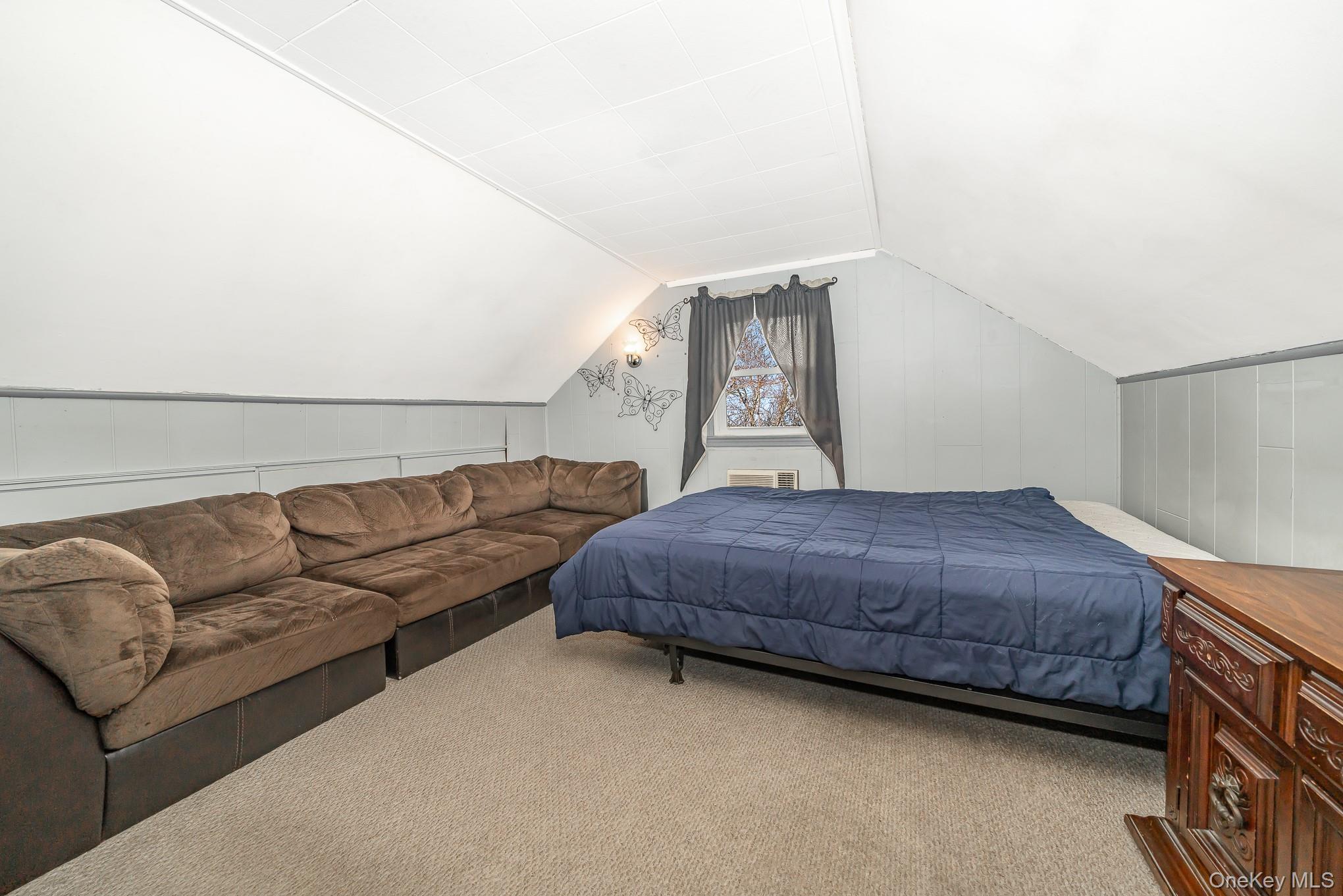 #20 photo, 3683 Hawk Road, מחוז נסאו Levittown , NY 11756