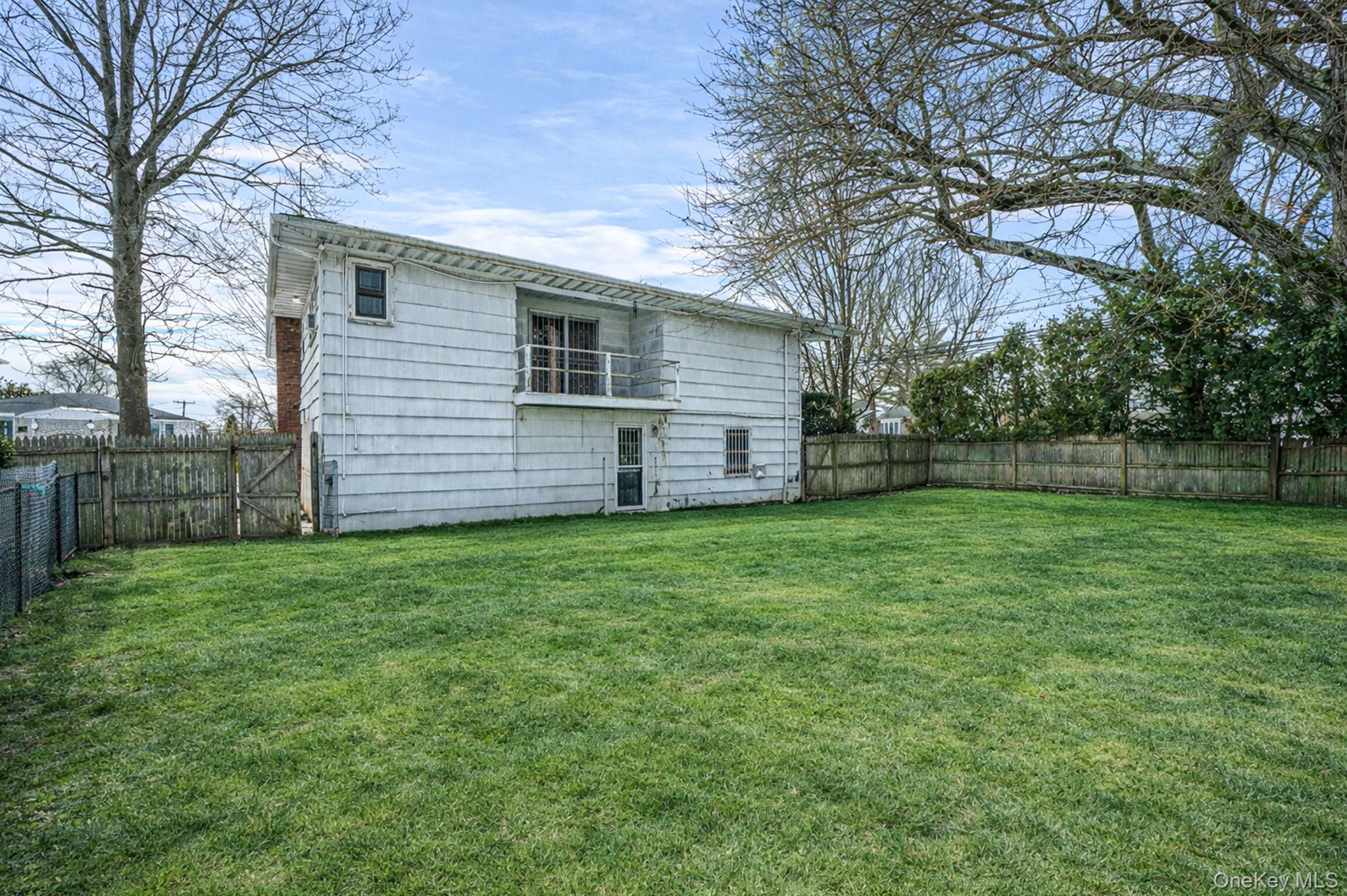 #6 photo, 425 Old Courthouse Road, ناسو Manhasset Hills , NY 11040