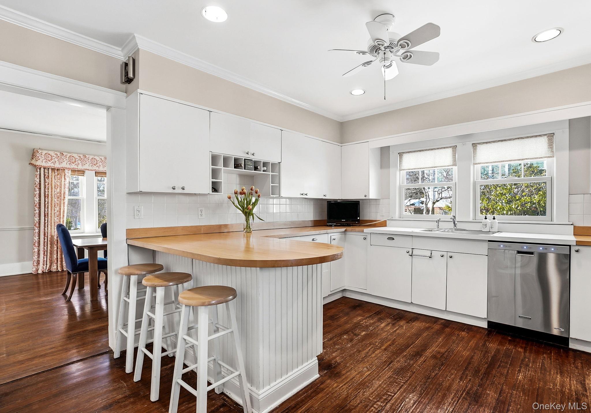 #10 photo, 5 Lafayette Drive, Port Chester , NY 10573