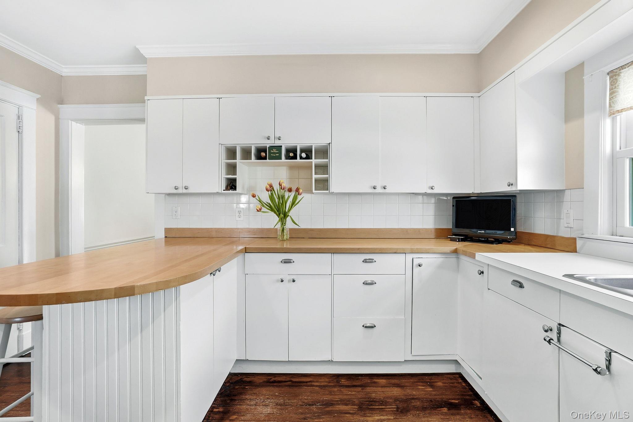 #11 photo, 5 Lafayette Drive, Port Chester , NY 10573