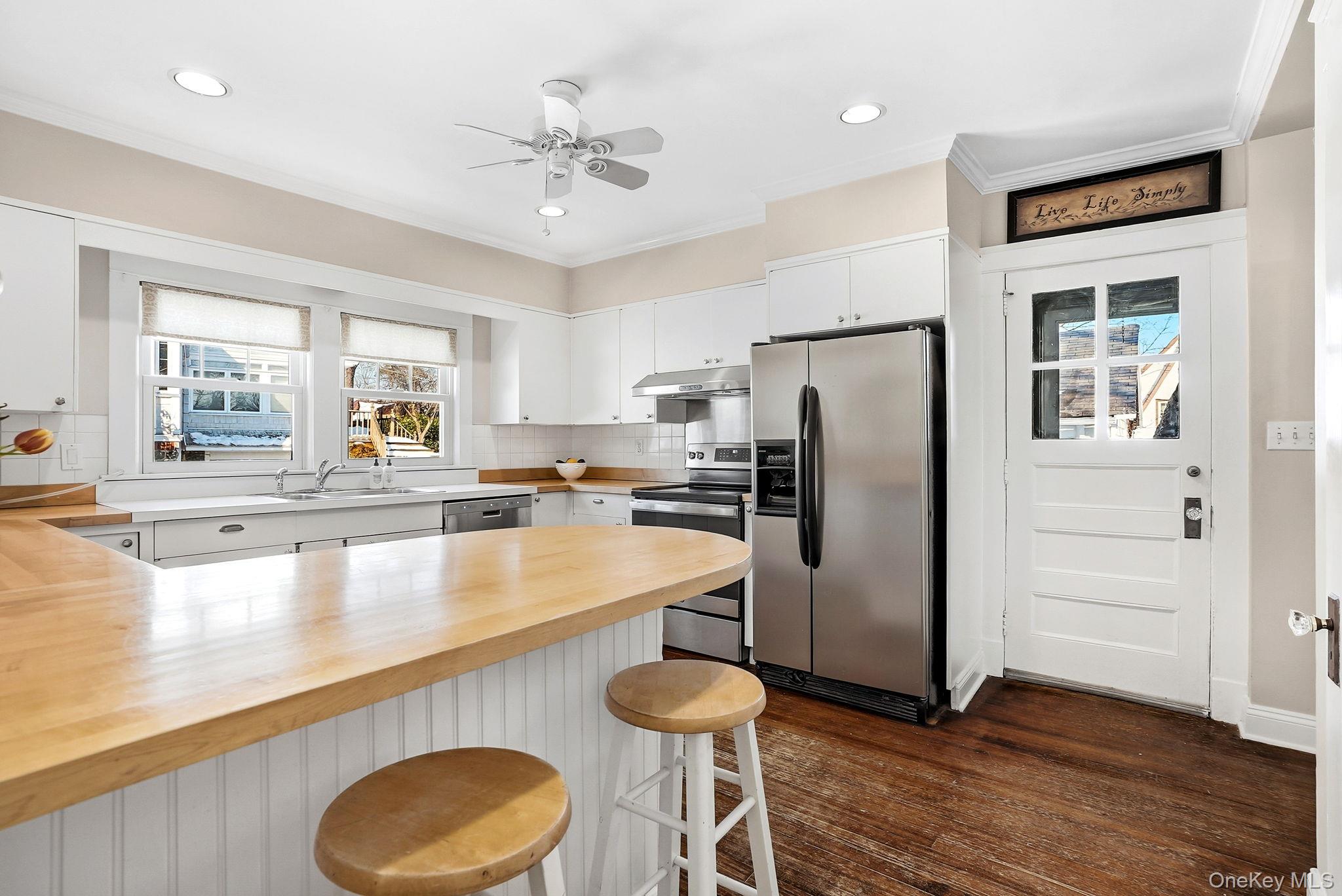 #12 photo, 5 Lafayette Drive, Port Chester , NY 10573