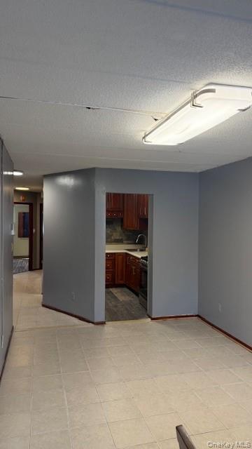 #5 photo, 759 Thieriot Avenue, 브롱크스 Bronx , NY 10473