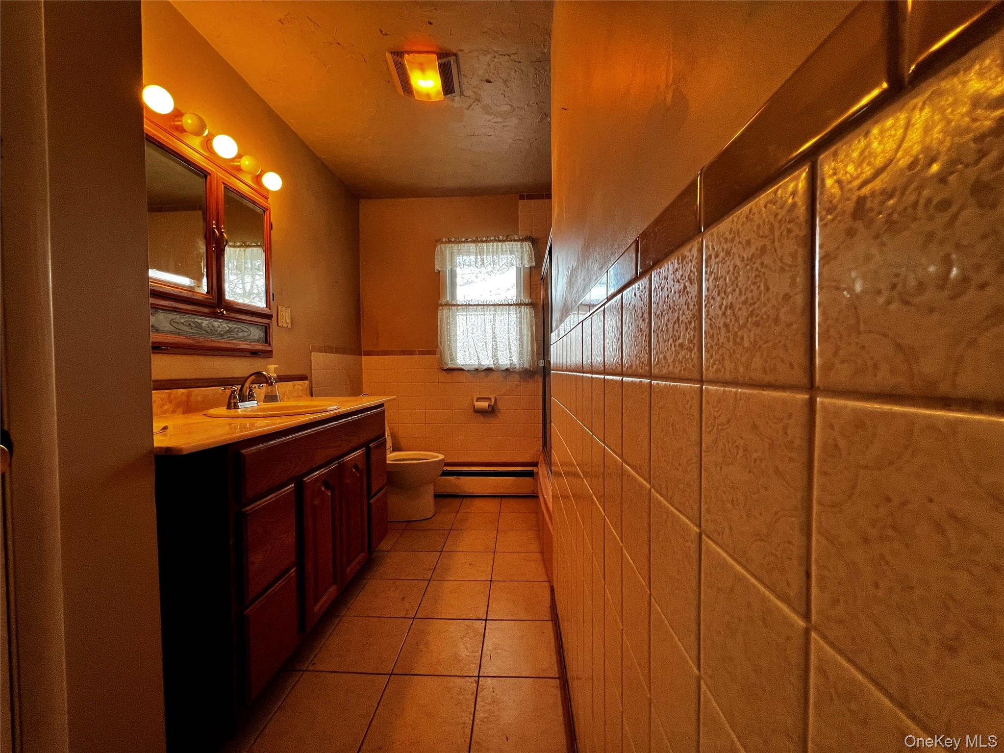 #3 photo, 24 Lorraine Boulevard, 뉴욕주 Poughkeepsie , NY 12603