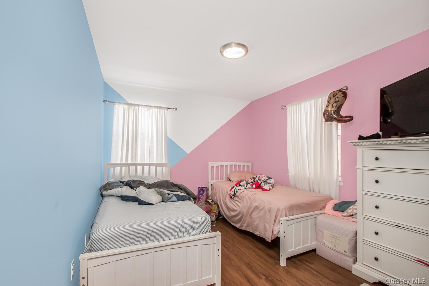 #10 photo, 819 E 223rd Street, Bronx , NY 10466