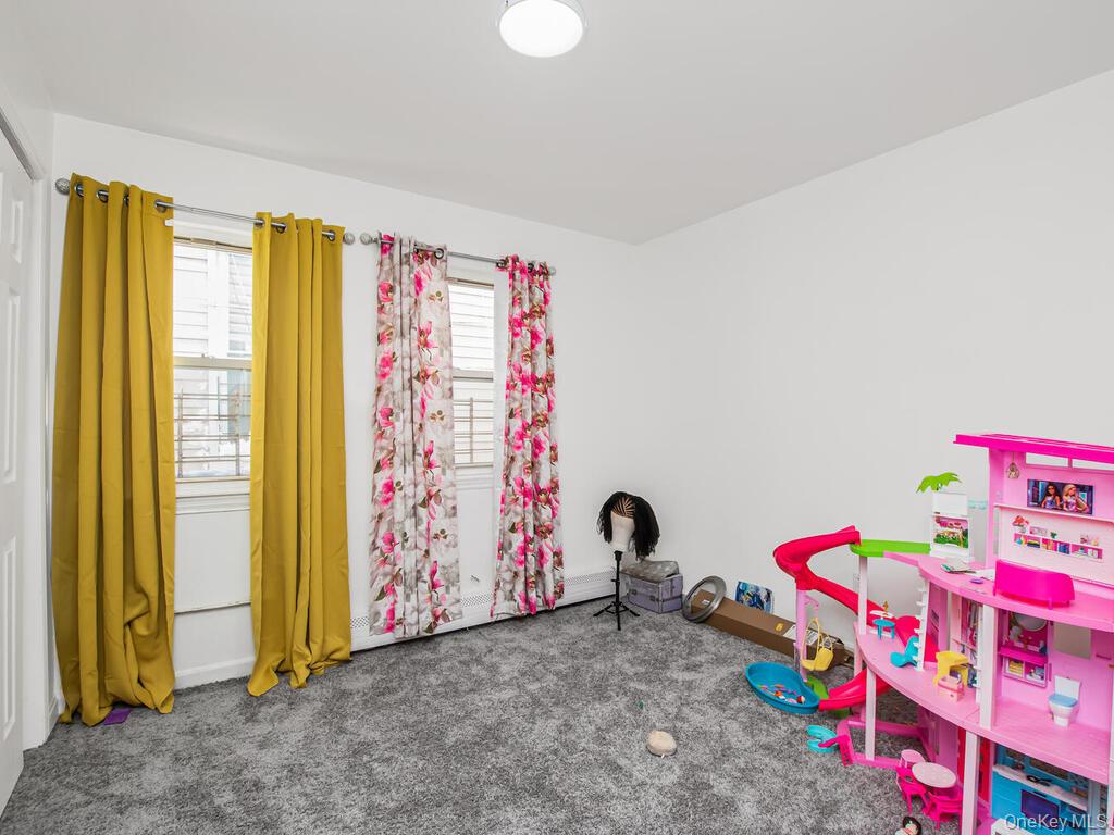 #18 photo, 819 E 223rd Street, Bronx , NY 10466