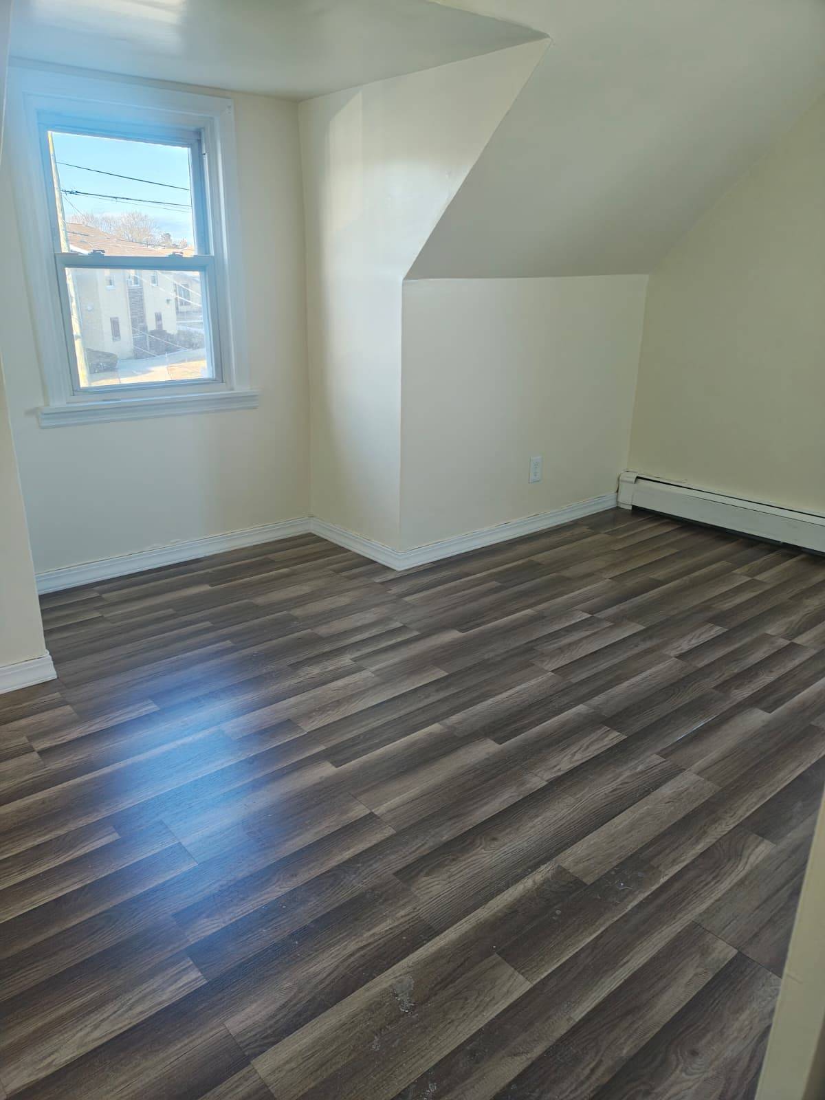 #4 photo, ** Park Ave, Uniondale , NY 11553