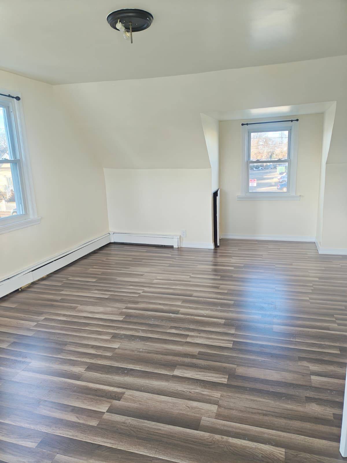 #5 photo, ** Park Ave, Uniondale , NY 11553