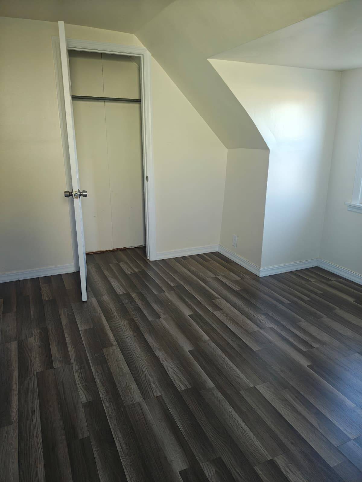 #7 photo, ** Park Ave, Uniondale , NY 11553