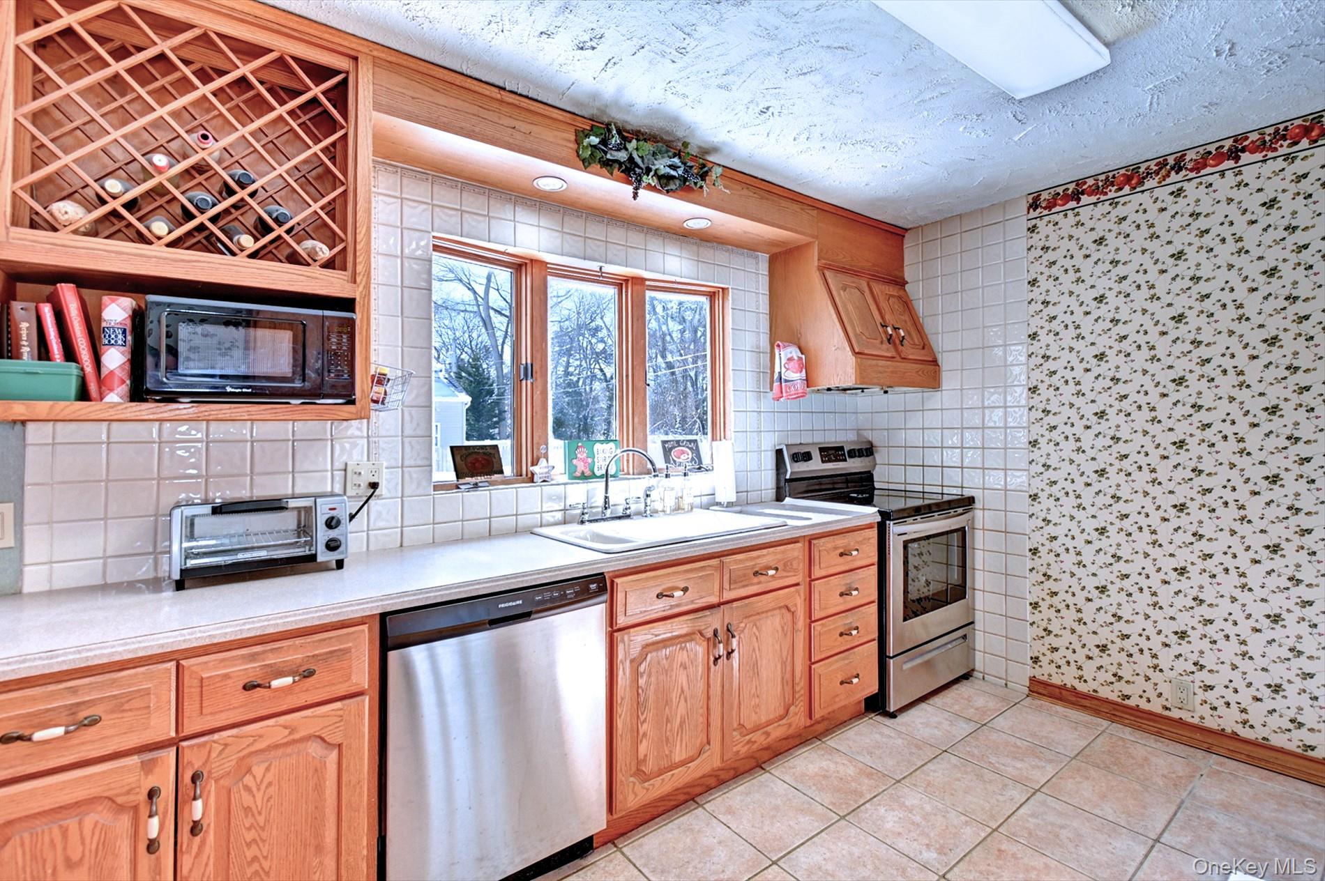 #10 photo, 16 Hempstead Street, Holtsville , NY 11742