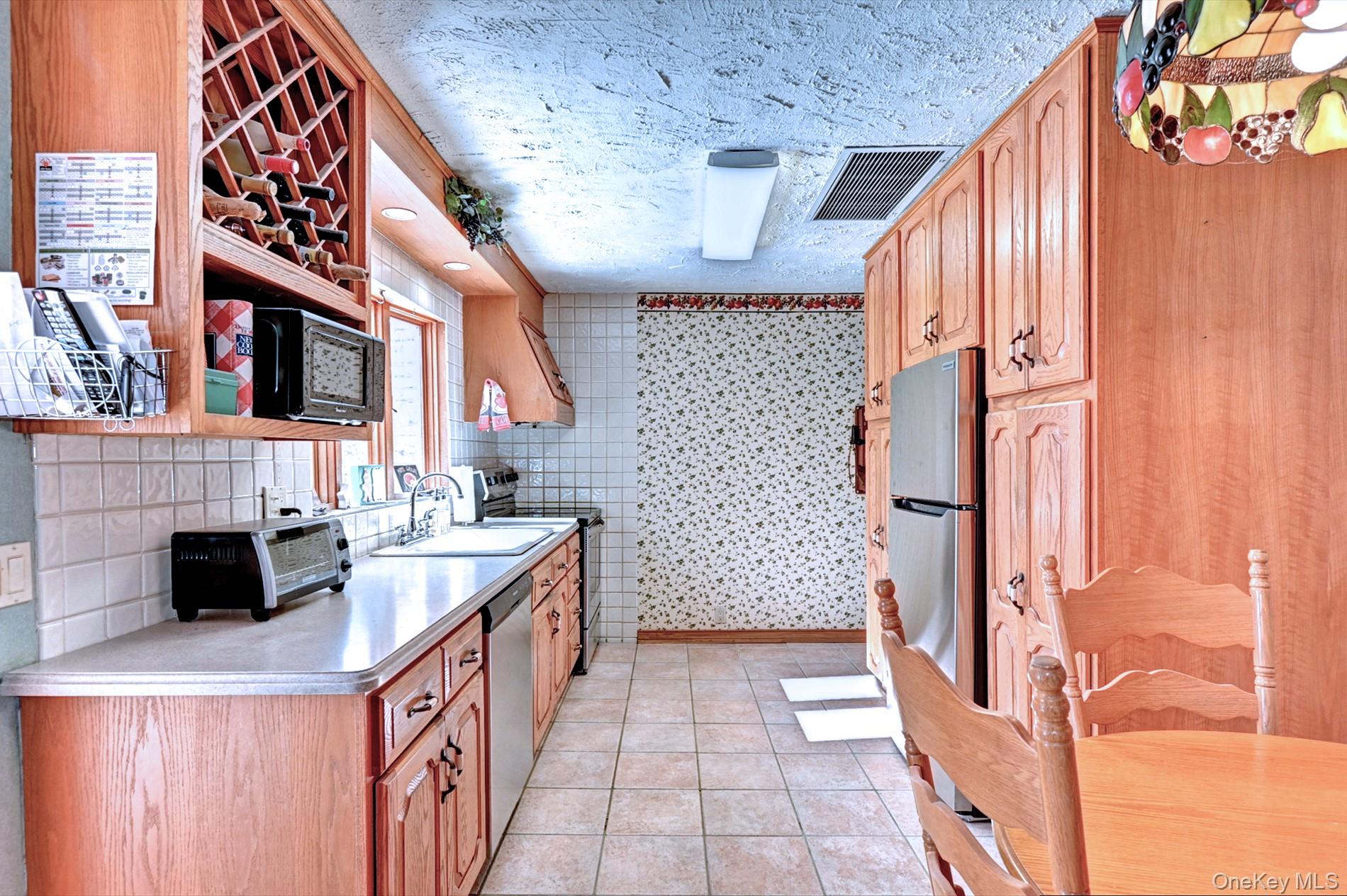 #11 photo, 16 Hempstead Street, Holtsville , NY 11742