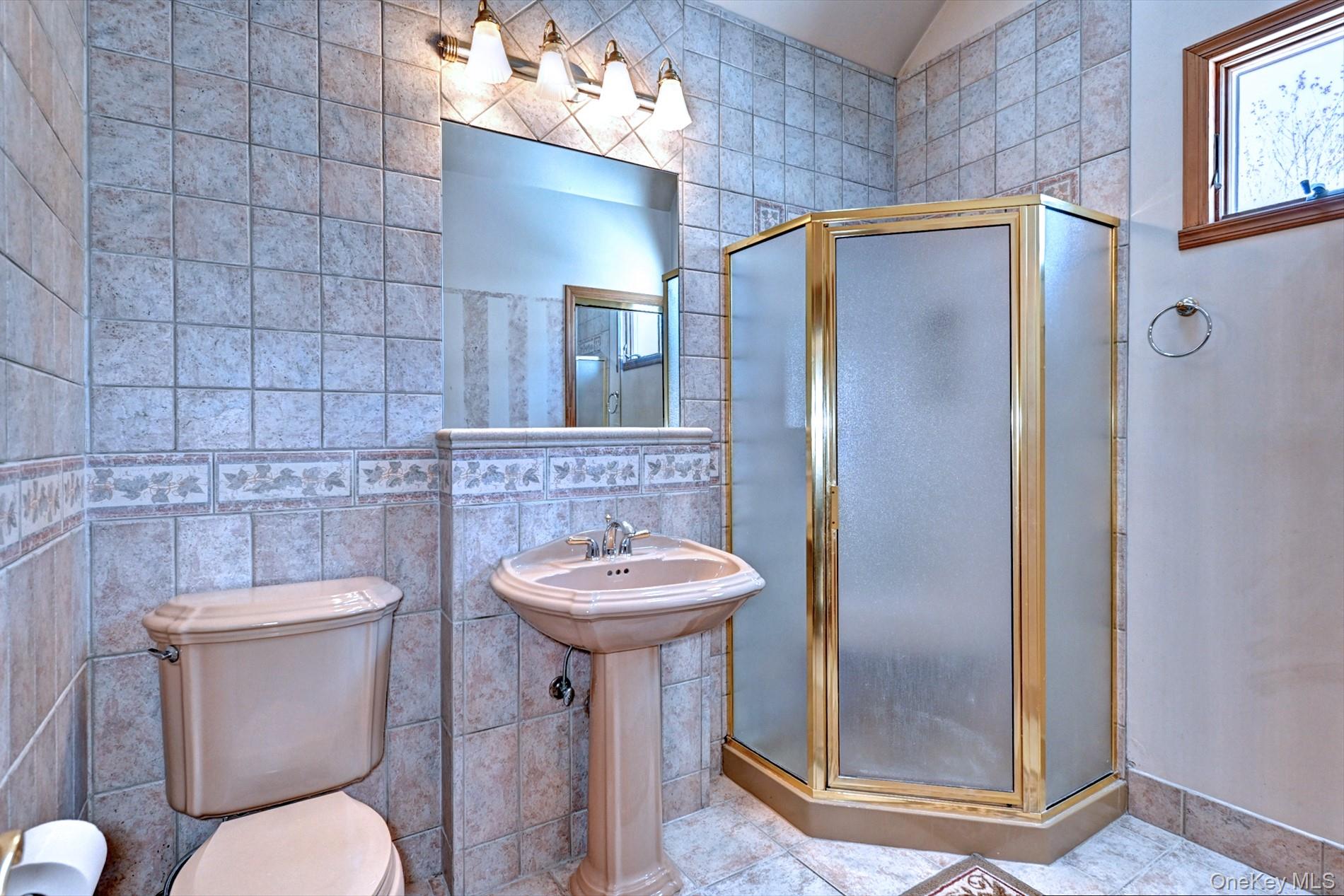 #18 photo, 16 Hempstead Street, Holtsville , NY 11742