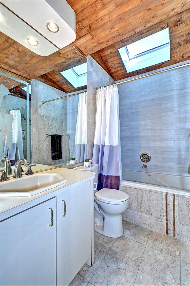 #24 photo, 16 Hempstead Street, Holtsville , NY 11742