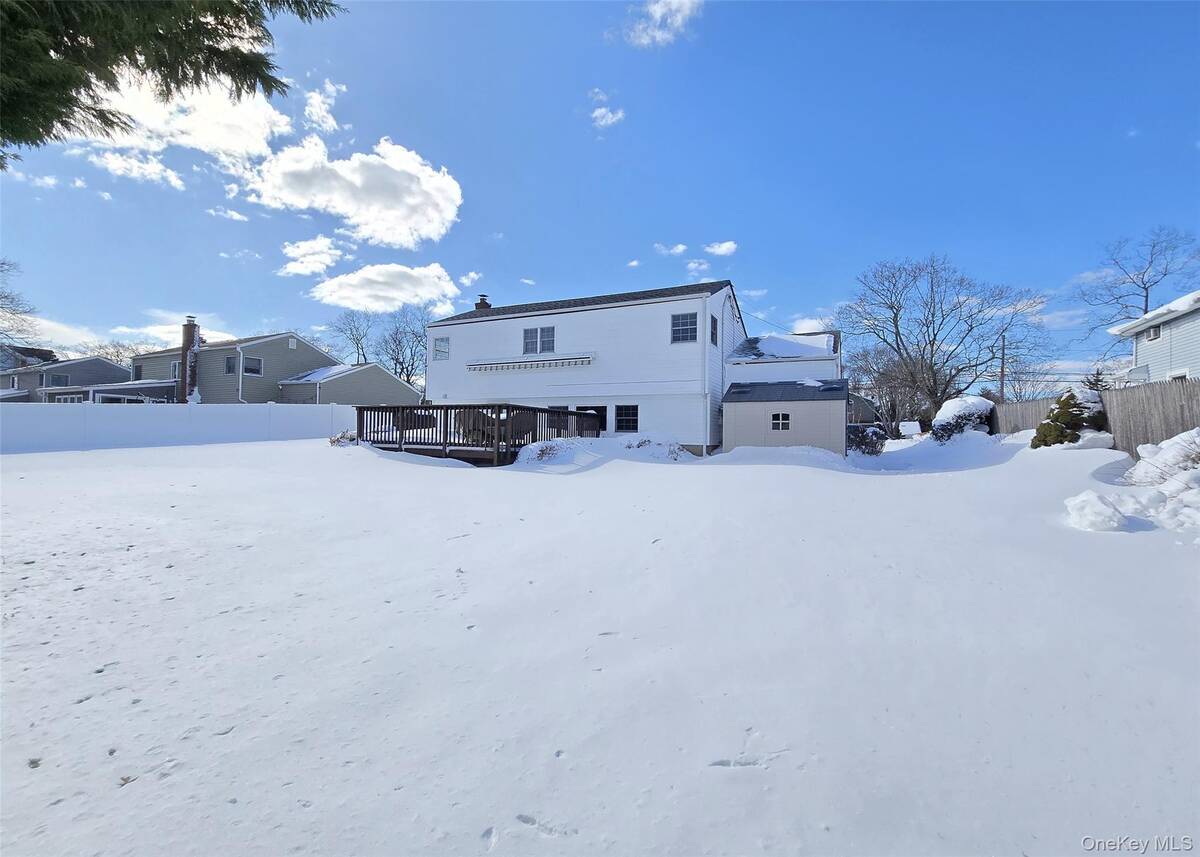 #19 photo, 165 Edgewater Avenue, Bayport , NY 11705