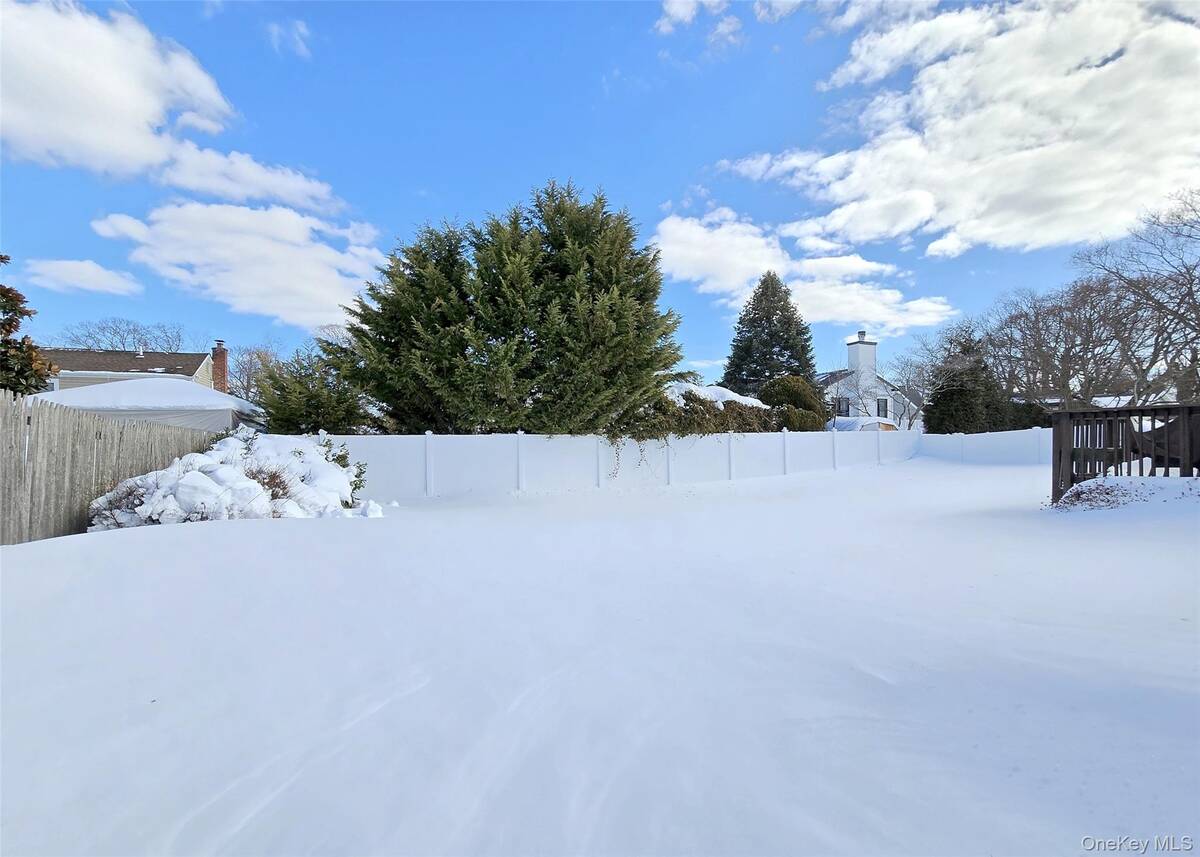 #20 photo, 165 Edgewater Avenue, Bayport , NY 11705