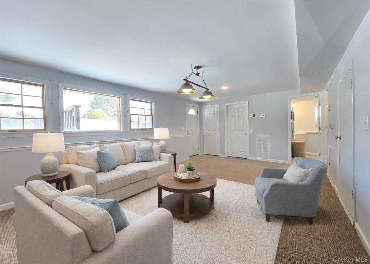 #8 photo, 165 Edgewater Avenue, Bayport , NY 11705