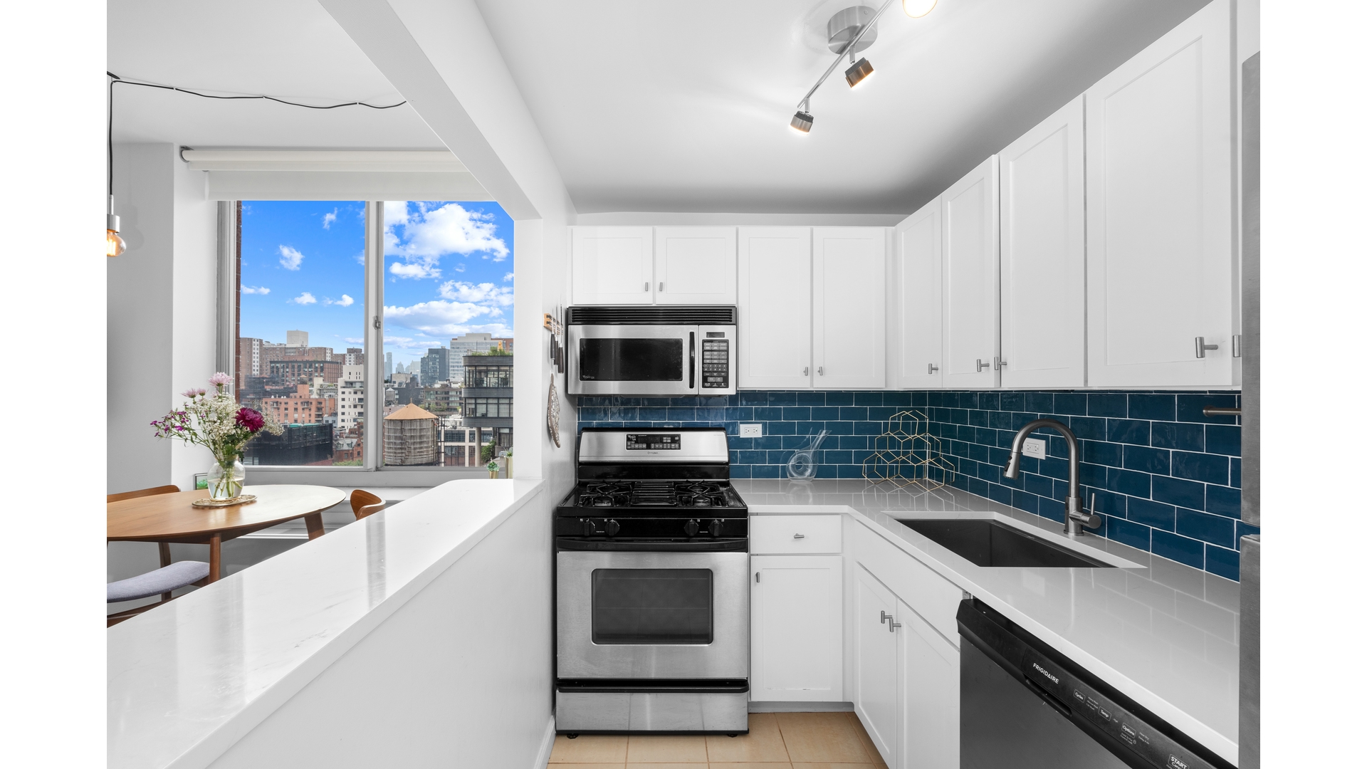 #6 photo, 520 W 23RD Street, Chelsea , NY 10011