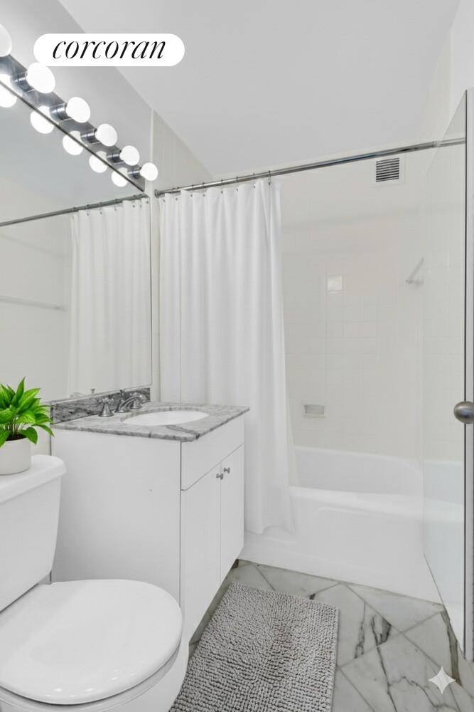 #8 photo, New York City, Yorkville , NY 10128