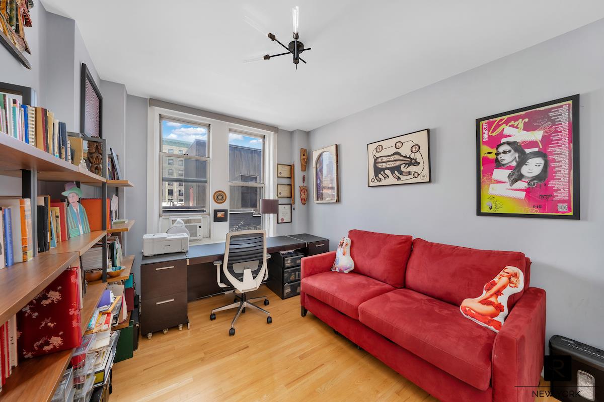 #8 photo, 251 W 98th Street, Upper West Side , NY 10025