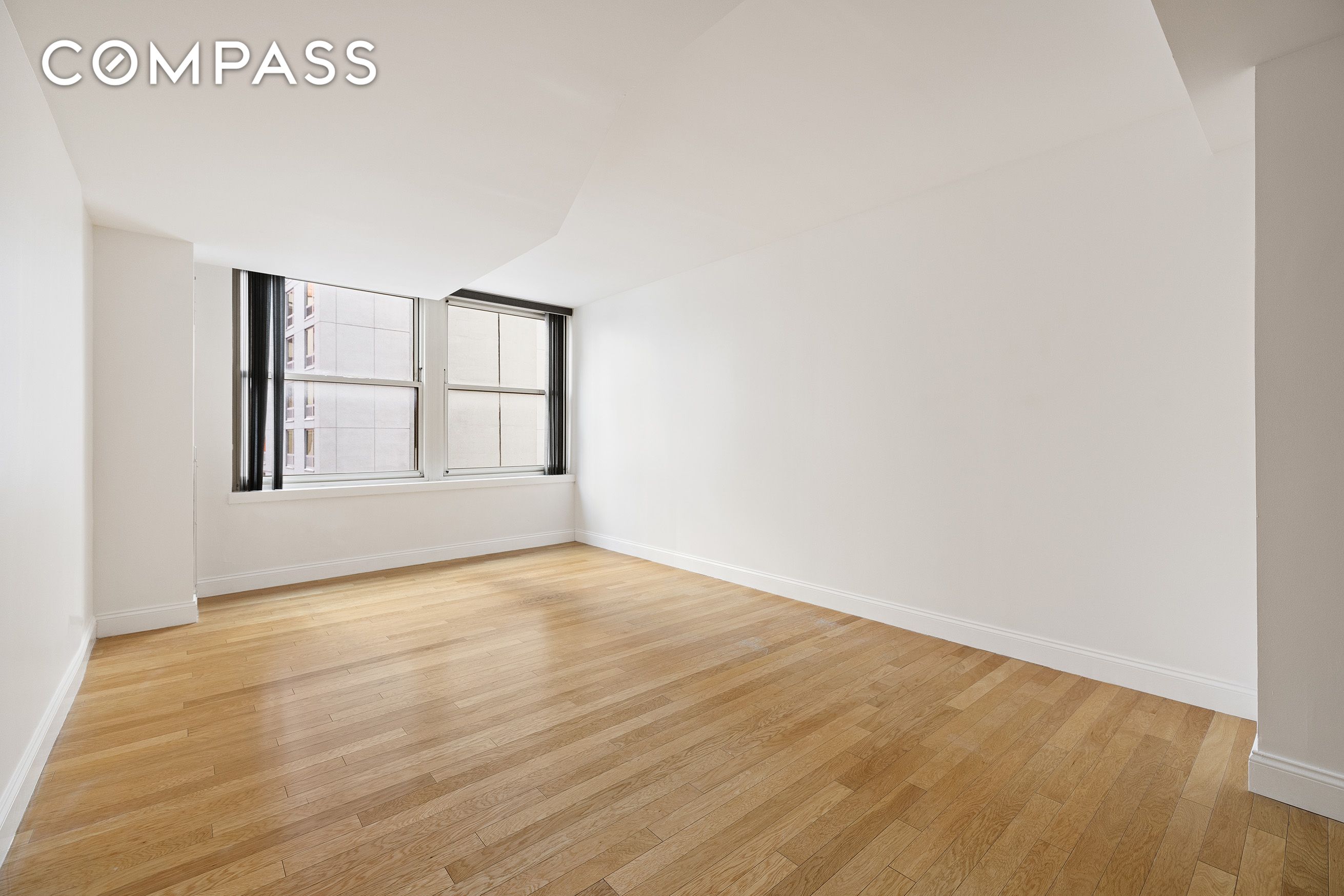 #9 photo, 88 Greenwich Street, Financial District , NY 10006