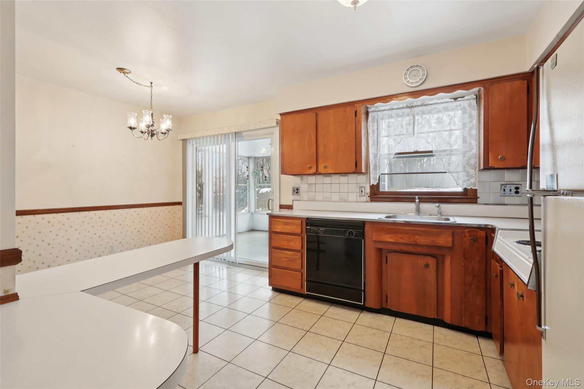 #11 photo, 12 Jane Street, Tappan , NY 10983