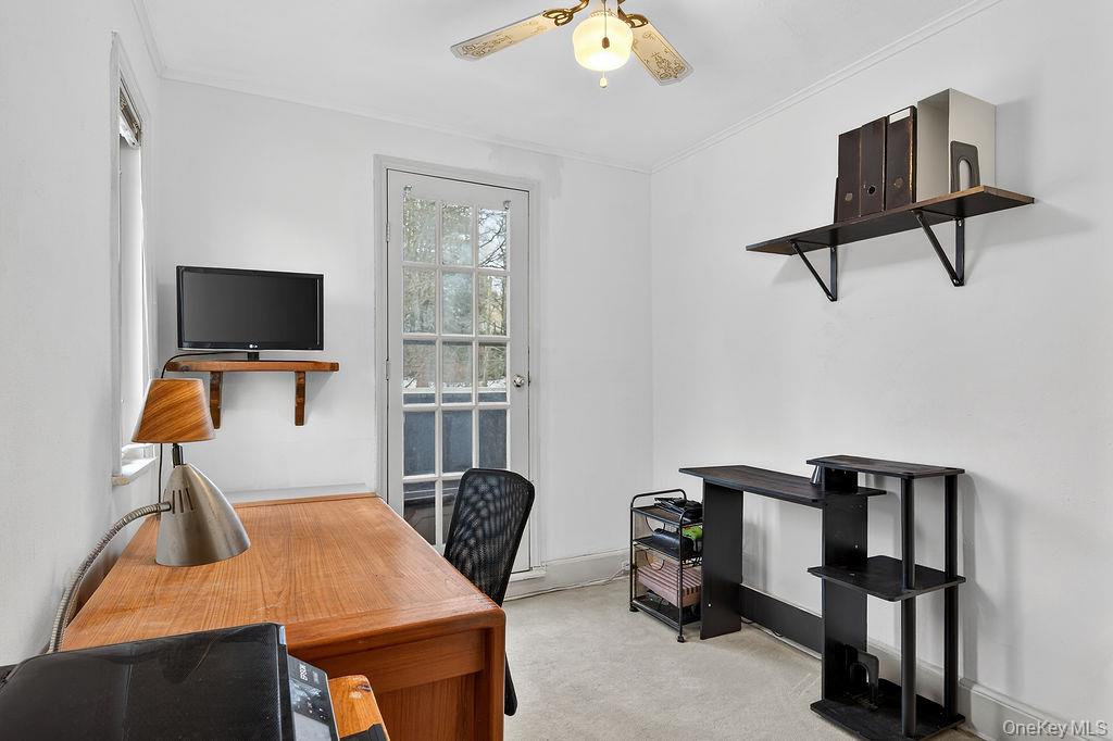 #20 photo, 21 Lawrence Place, Pelham , NY 10803