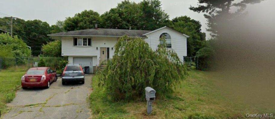#1 photo, 2 Partridge Lane, East Setauket , NY 11733