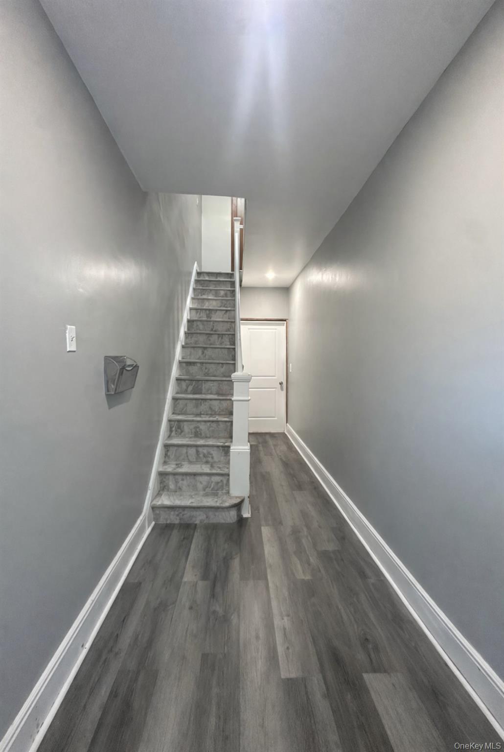 #9 photo, 7836 69th Avenue, 뉴욕퀸즈 Middle Village , NY 11379