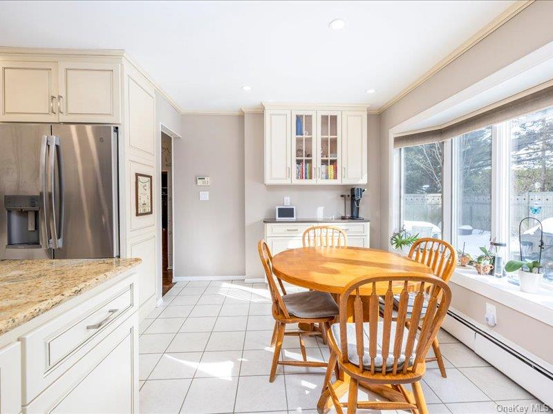 #8 photo, 16 Wright Road, নাসাউ কাউন্টি Rockville Centre , NY 11570