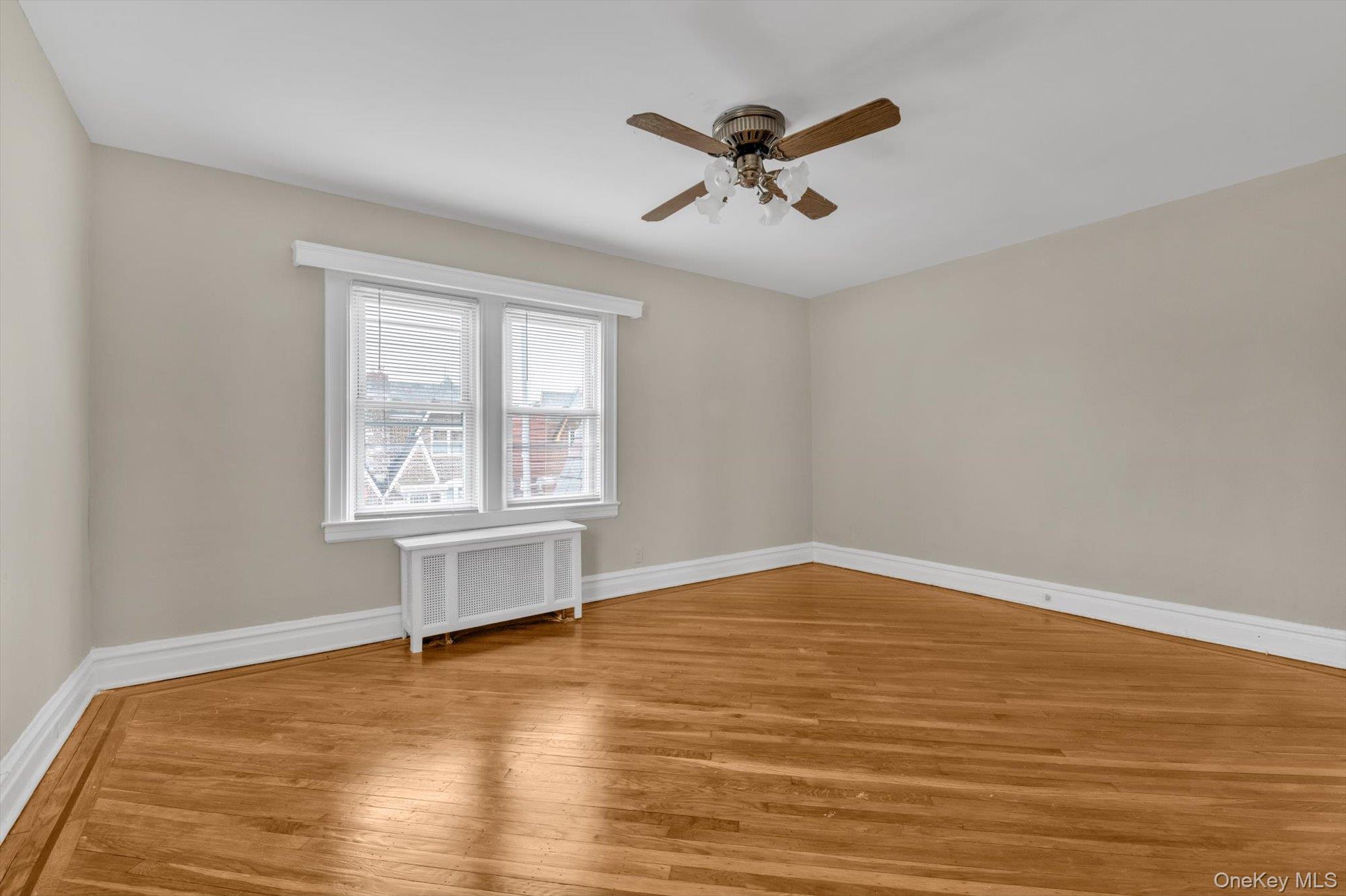 #13 photo, 205-22 112th Avenue, 뉴욕퀸즈 Saint Albans , NY 11412