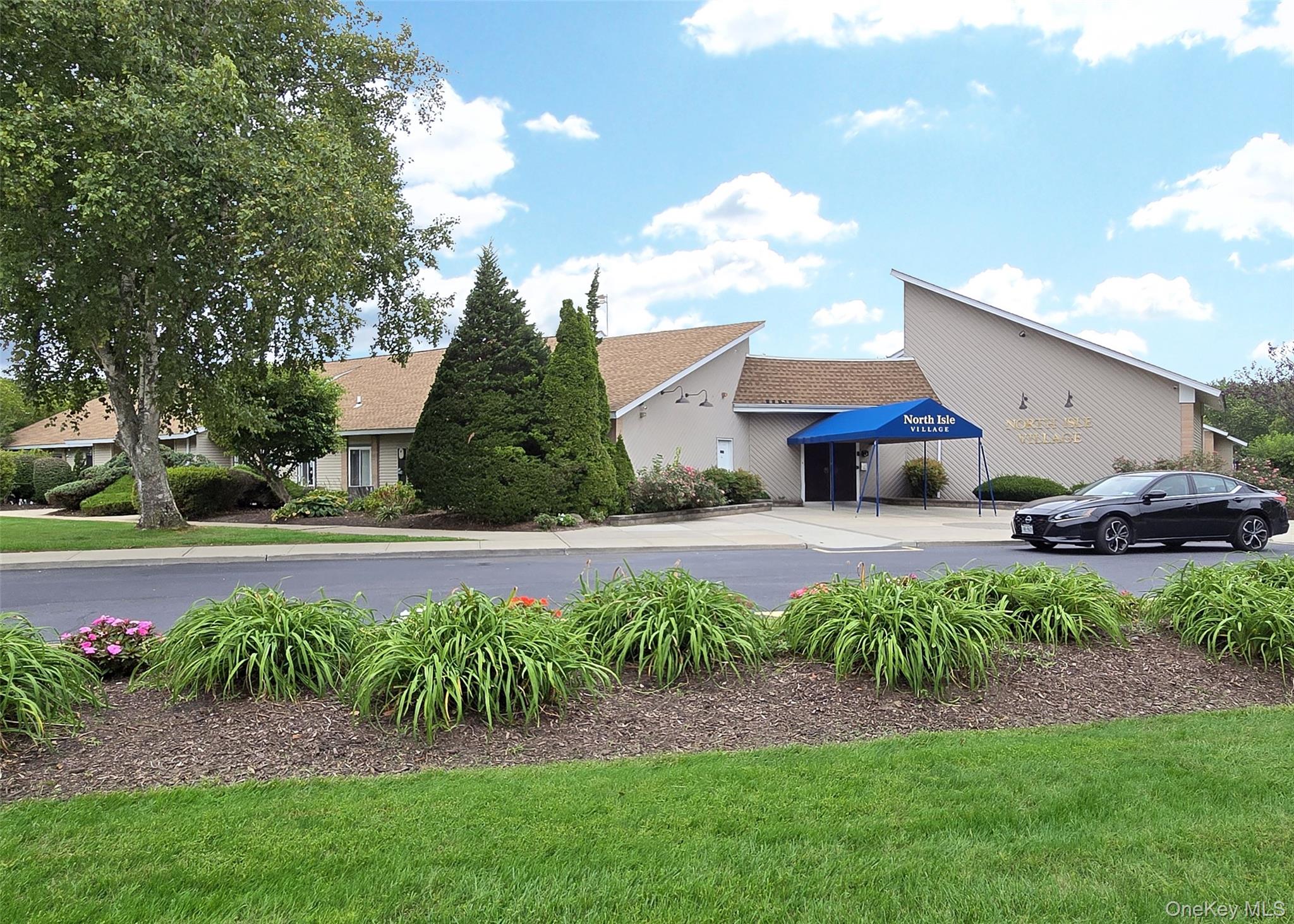 #11 photo, 11 Navajo Court, Coram , NY 11727