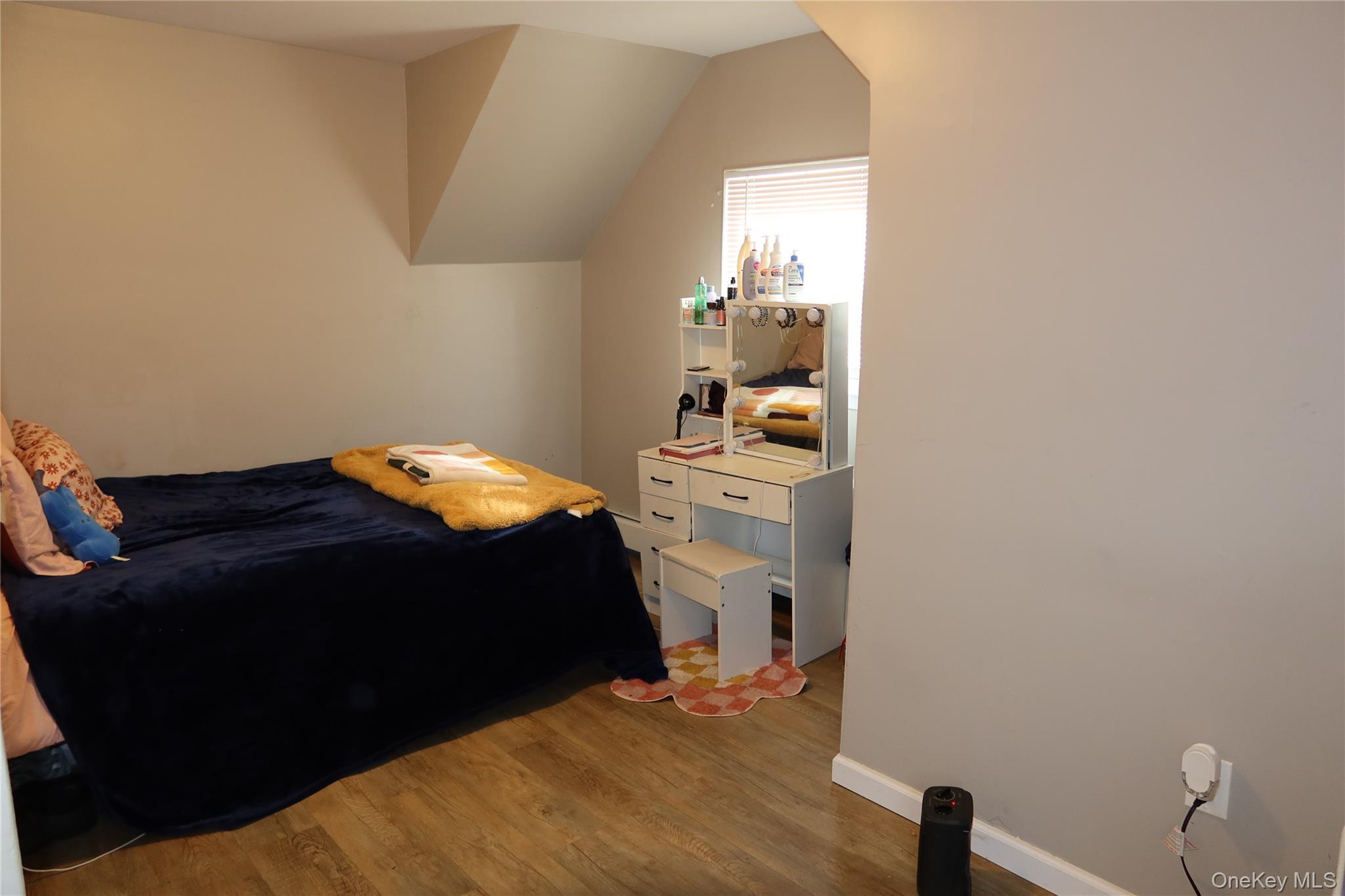 #10 photo, 94 4th Avenue, מחוז נסאו East Rockaway , NY 11518