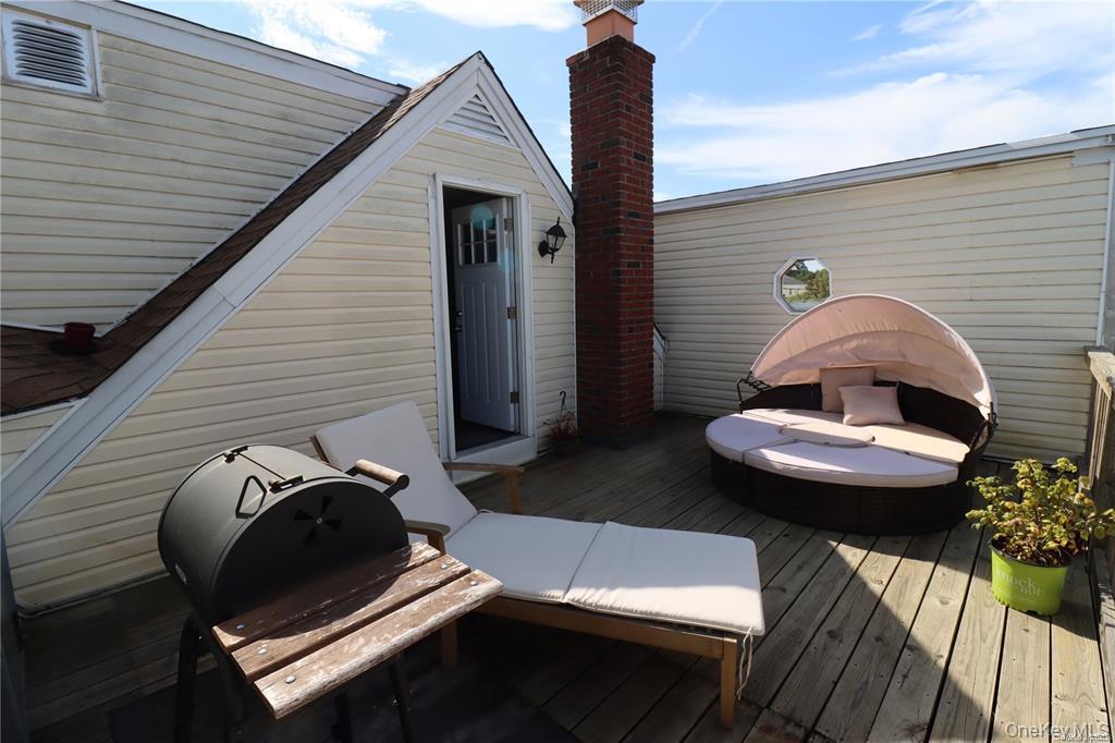 #12 photo, 94 4th Avenue, מחוז נסאו East Rockaway , NY 11518