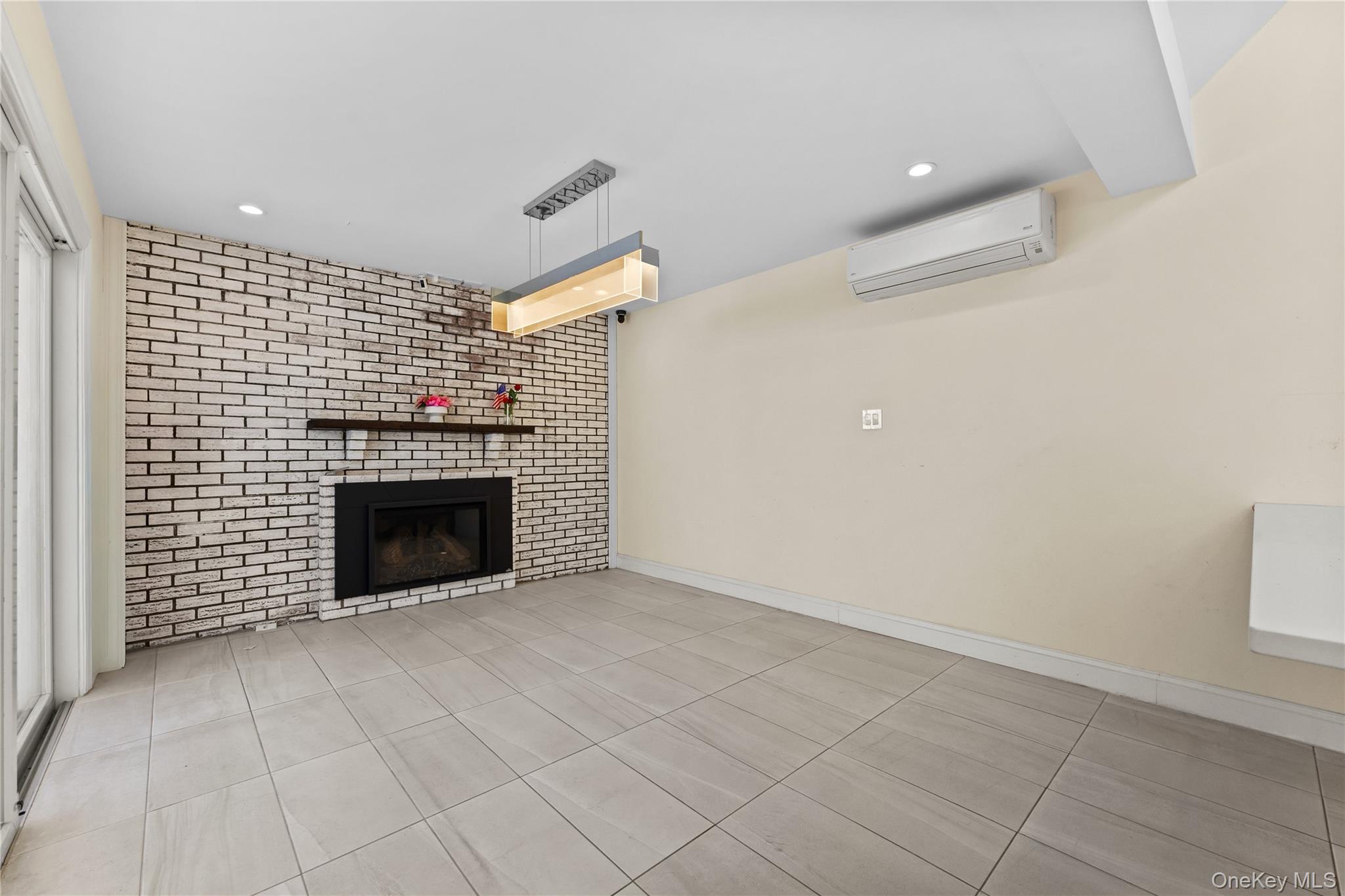 #12 photo, 16337 20th Avenue, 뉴욕퀸즈 Whitestone , NY 11357