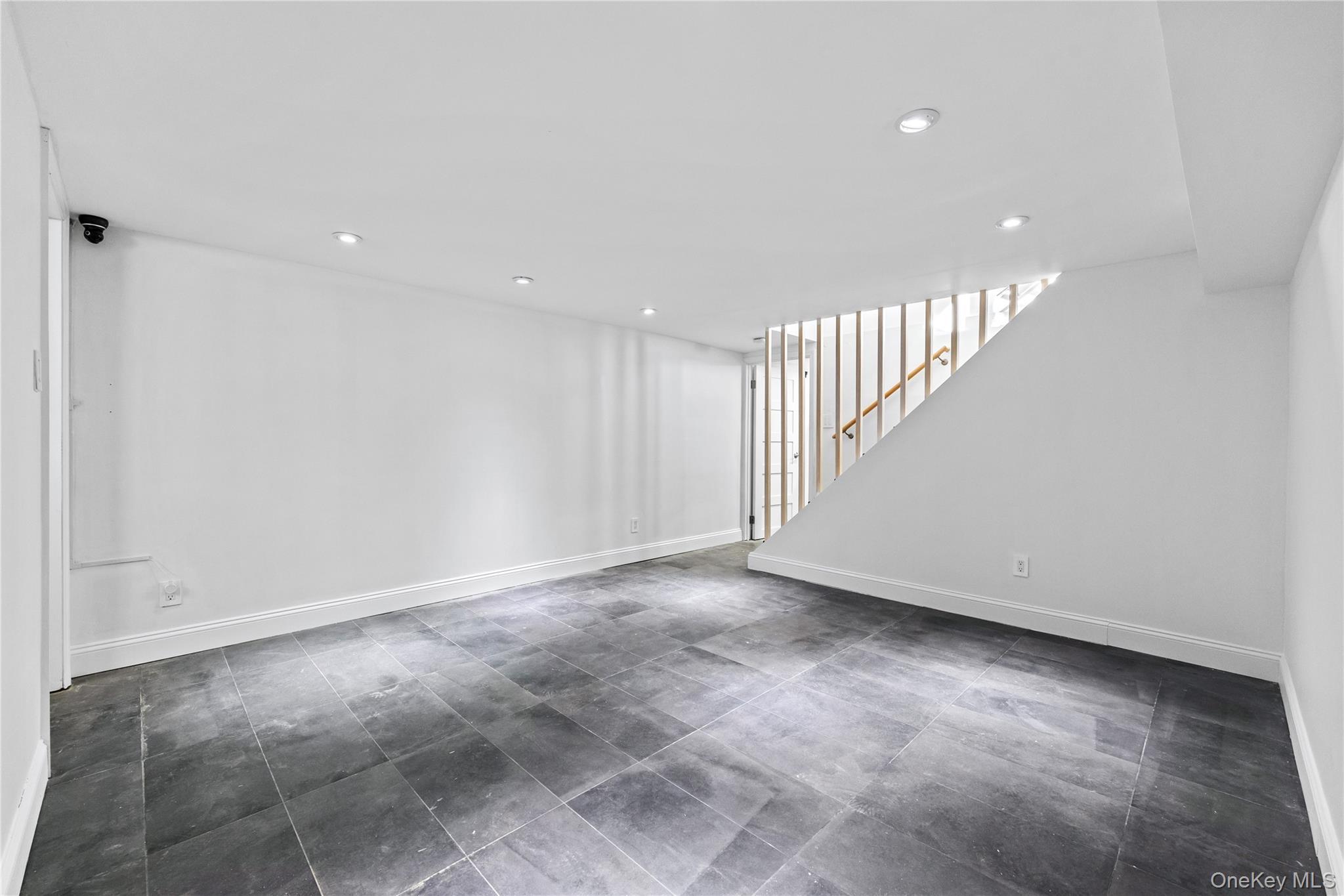 #17 photo, 16337 20th Avenue, 뉴욕퀸즈 Whitestone , NY 11357