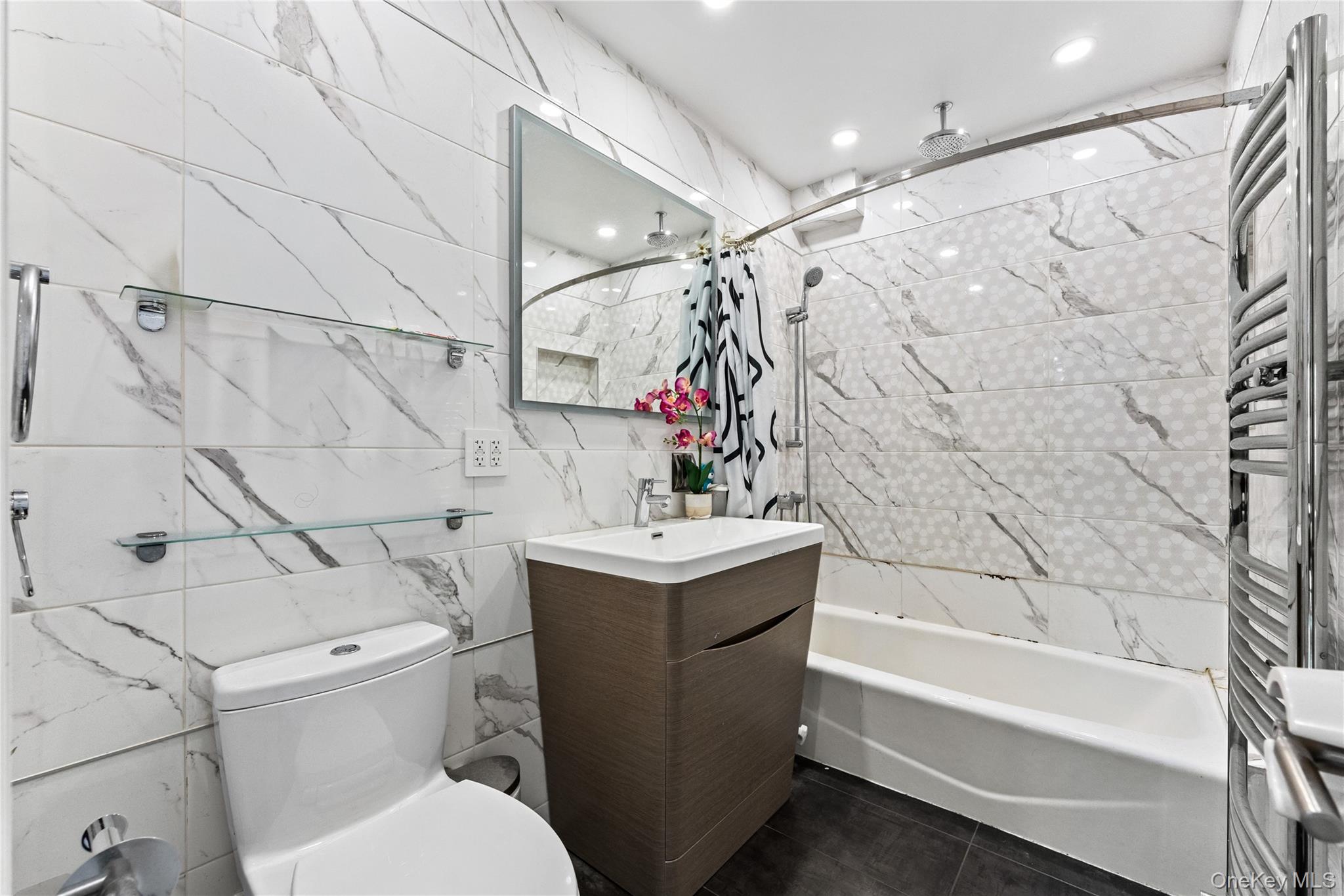 #7 photo, 16337 20th Avenue, 뉴욕퀸즈 Whitestone , NY 11357