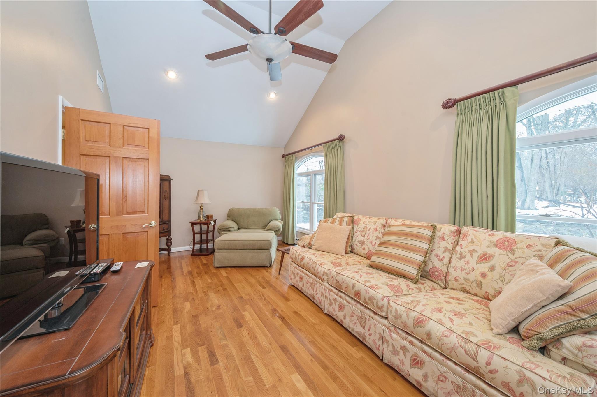 #11 photo, 9 Elm Lane, 롱 아일랜드 Stony Brook , NY 11790