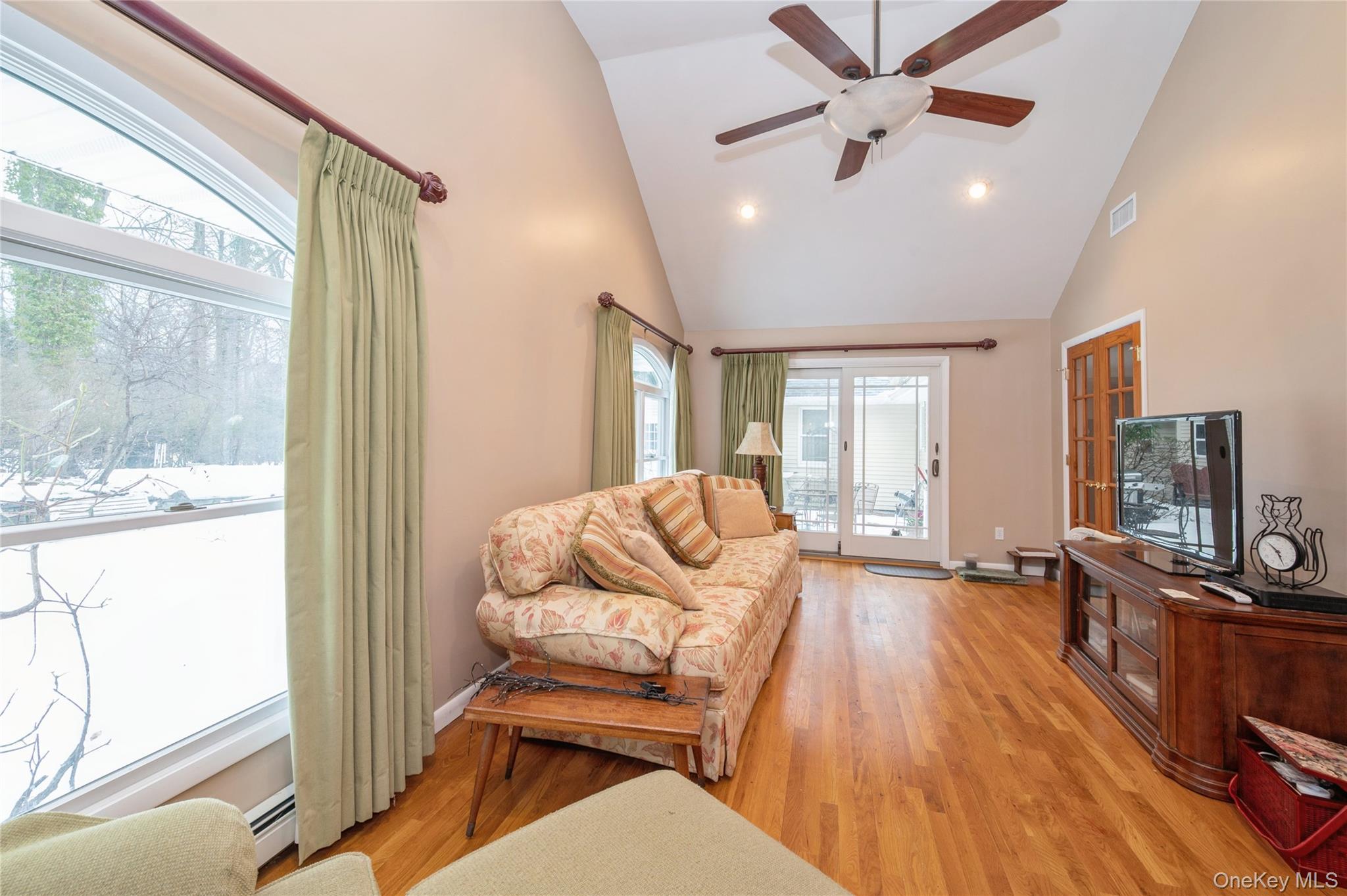 #2 photo, 9 Elm Lane, 롱 아일랜드 Stony Brook , NY 11790