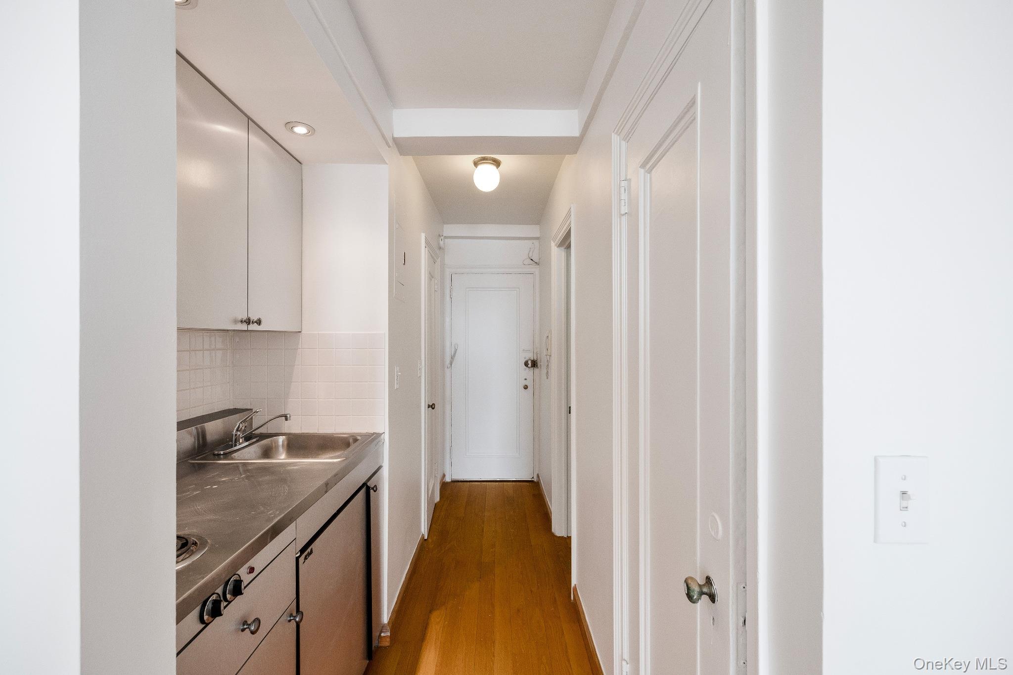 #14 photo, 310 Riverside Drive, מנהטן New York (Manhattan) , NY 10025