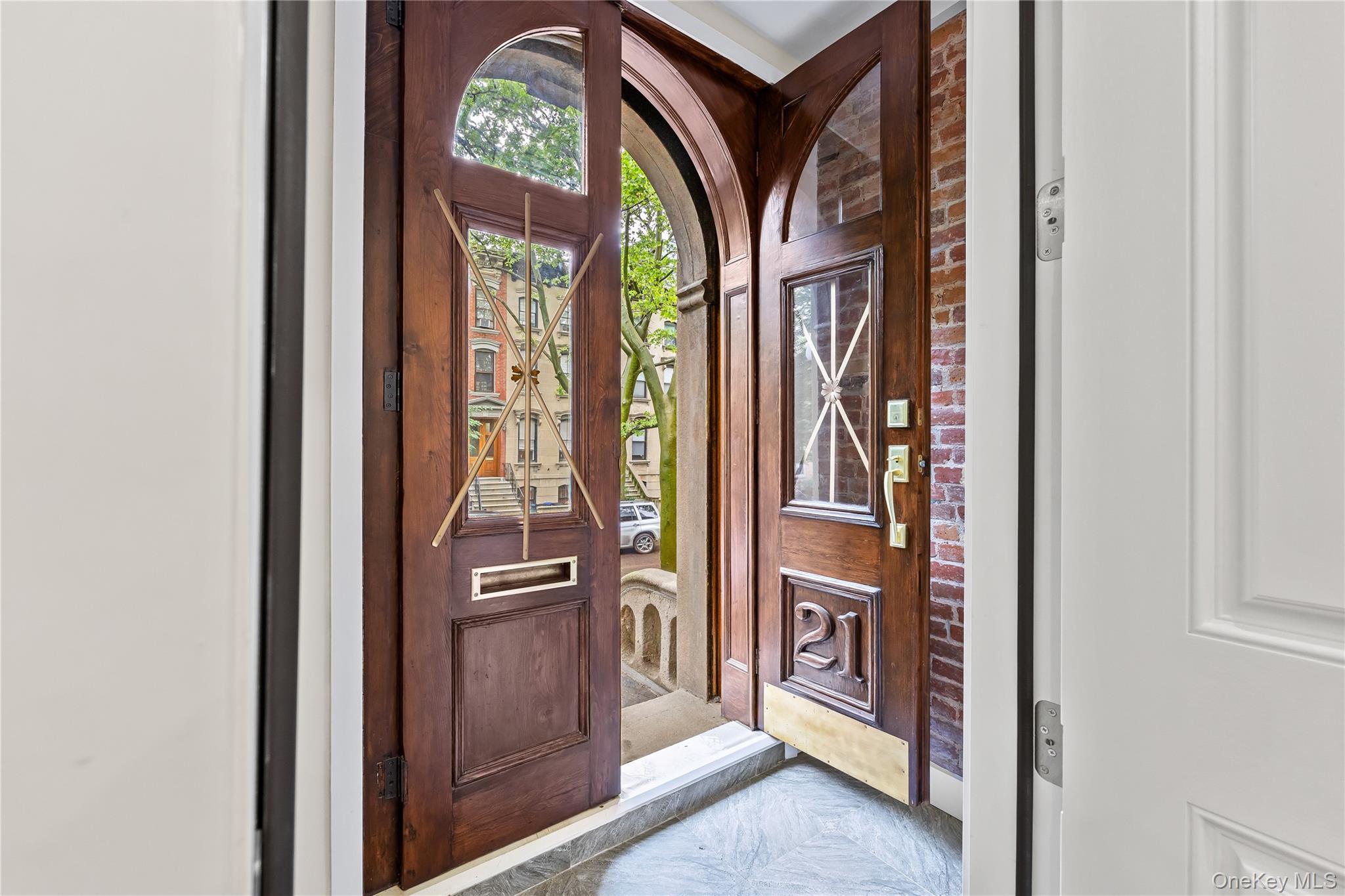 #2 photo, 2118 45th Avenue, 뉴욕퀸즈 Long Island City , NY 11101