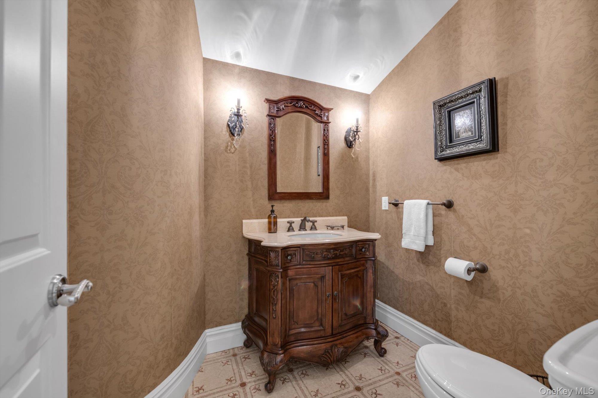 #14 photo, 233 Everit Avenue, מחוז נסאו Hewlett Harbor , NY 11557