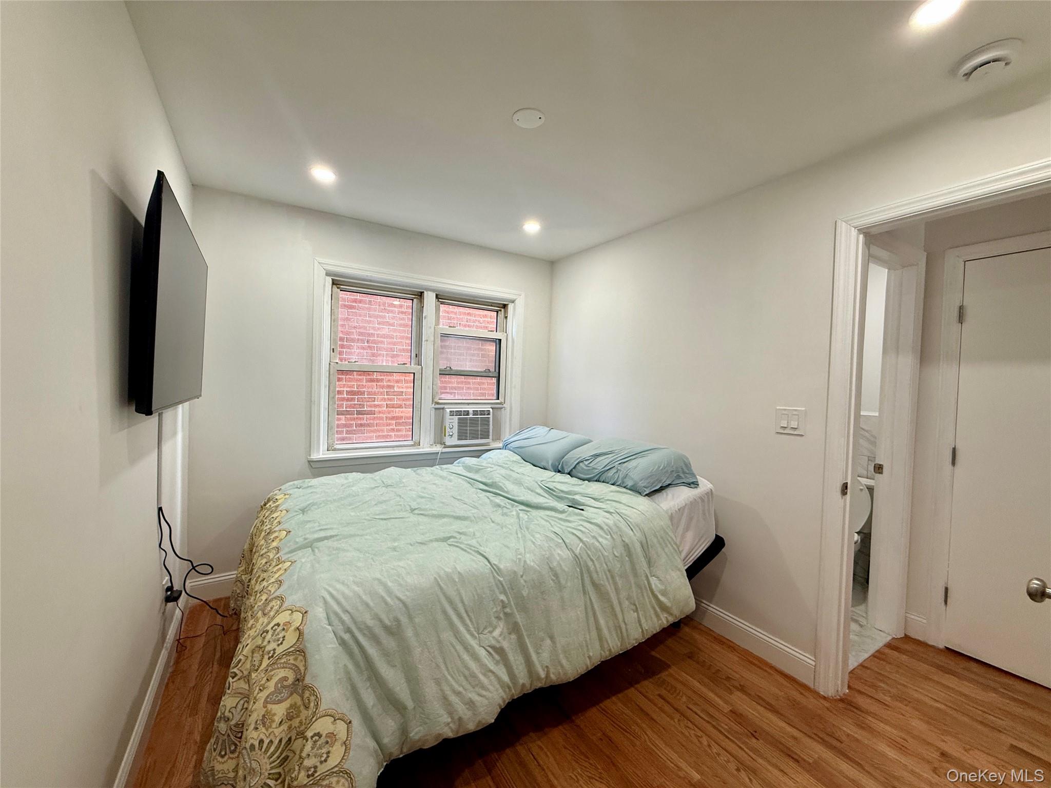 #10 photo, 765 Shore Road, מחוז נסאו Long Beach , NY 11561