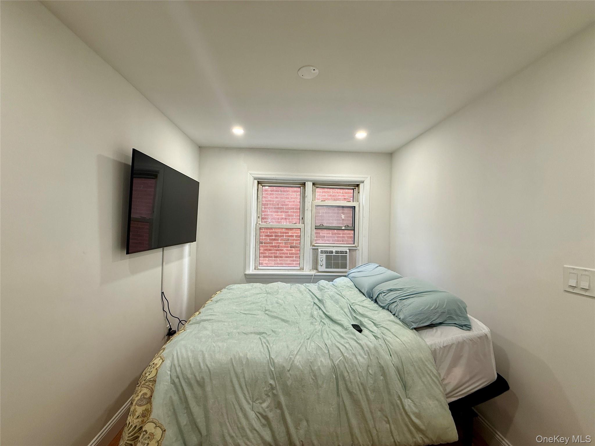 #11 photo, 765 Shore Road, מחוז נסאו Long Beach , NY 11561