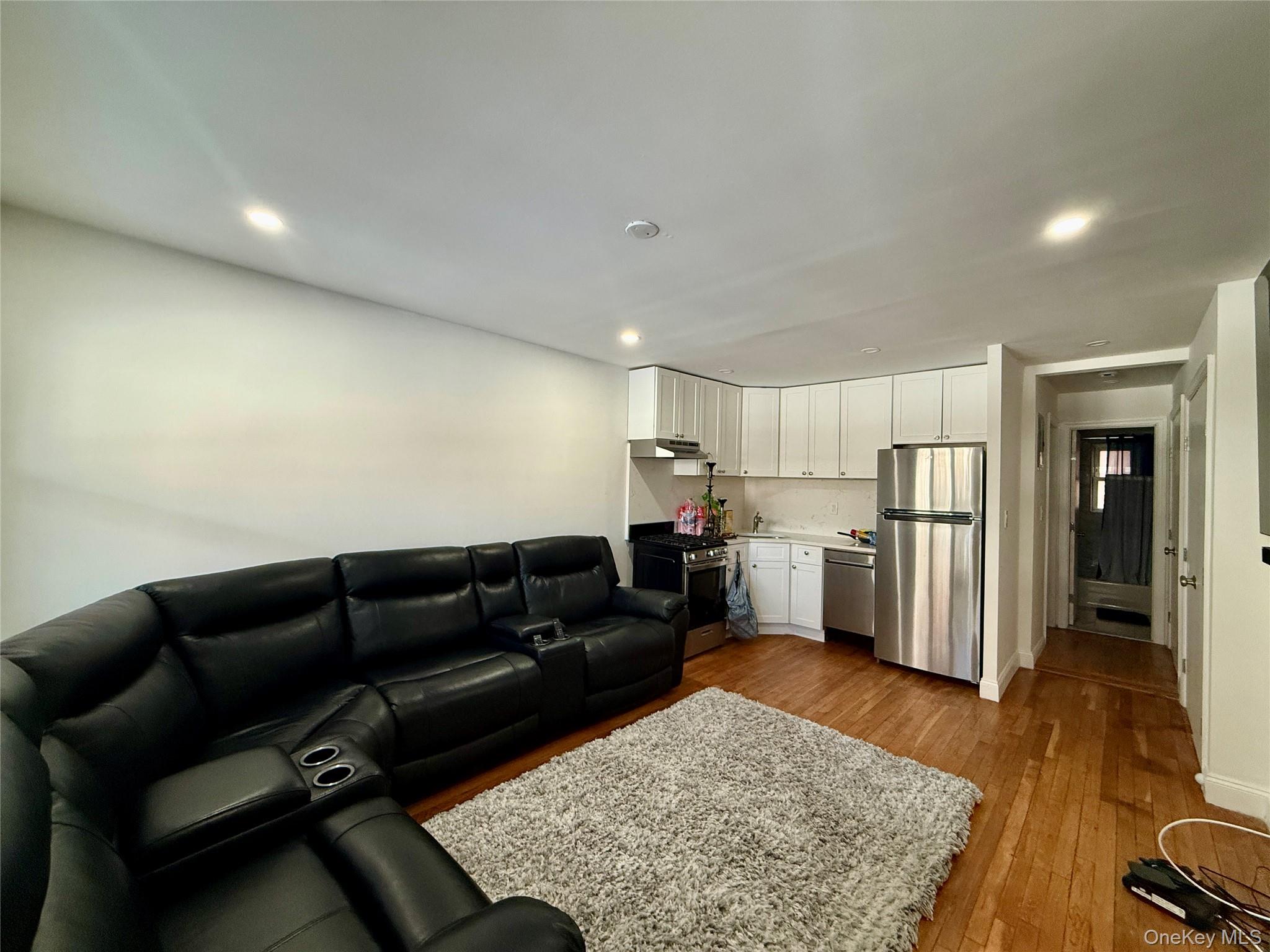 #2 photo, 765 Shore Road, מחוז נסאו Long Beach , NY 11561