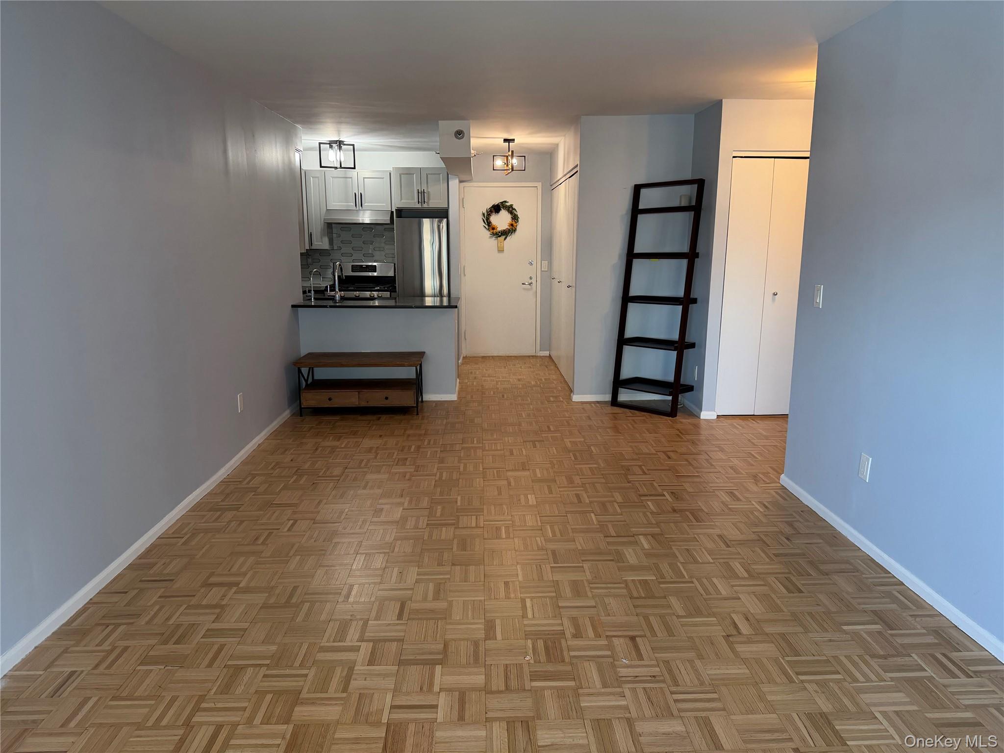 #13 photo, 4-74 48th Avenue, কুইন্‌স Long Island City , NY 11109